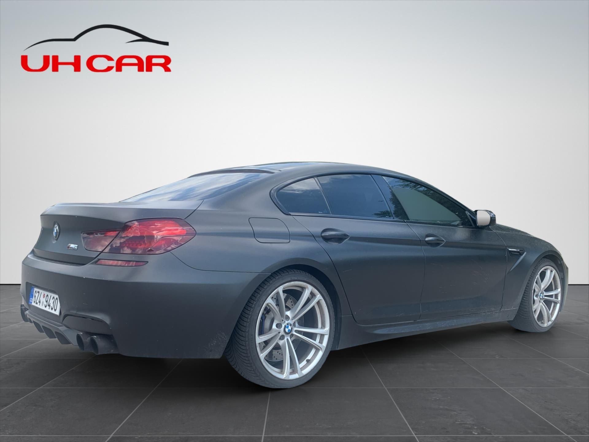 BMW M6, 4,4   423 kW - fotka 5
