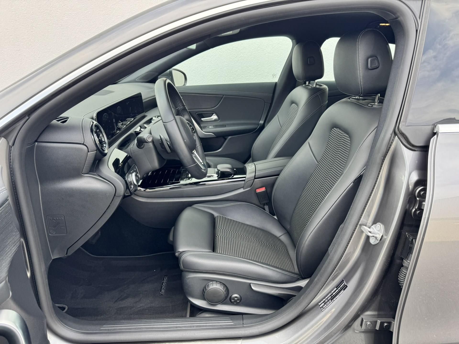 Mercedes-Benz CLA, CLA 180 Tažné - fotka 6