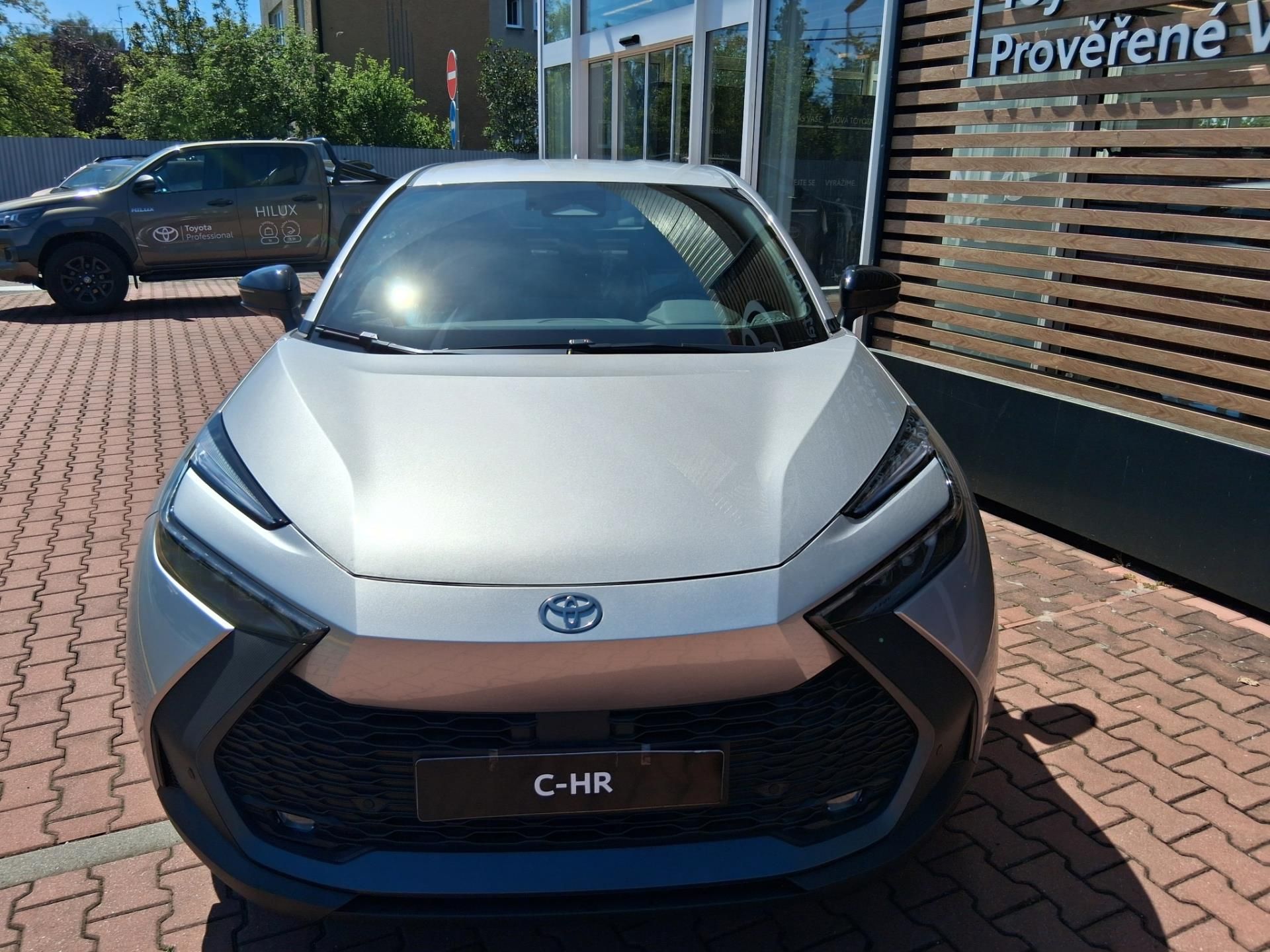 Toyota C-HR, 2,0 PHEV STYLE - fotka 2