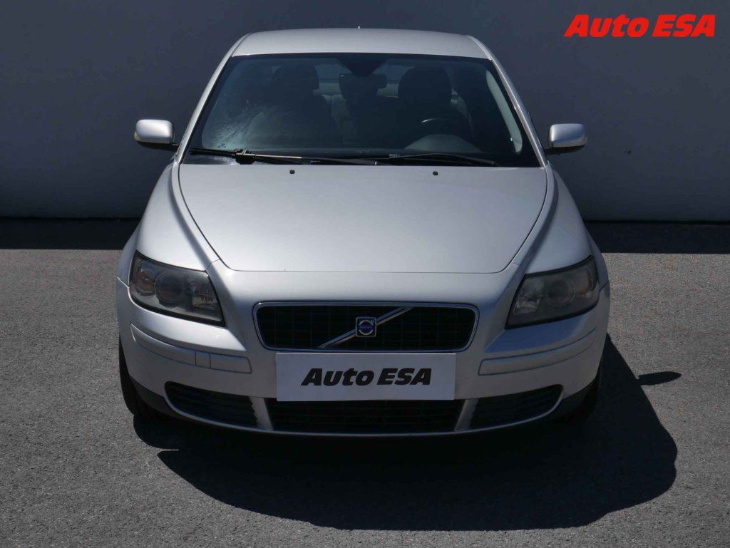 Volvo S40, 2.0d,ČR - fotka 2