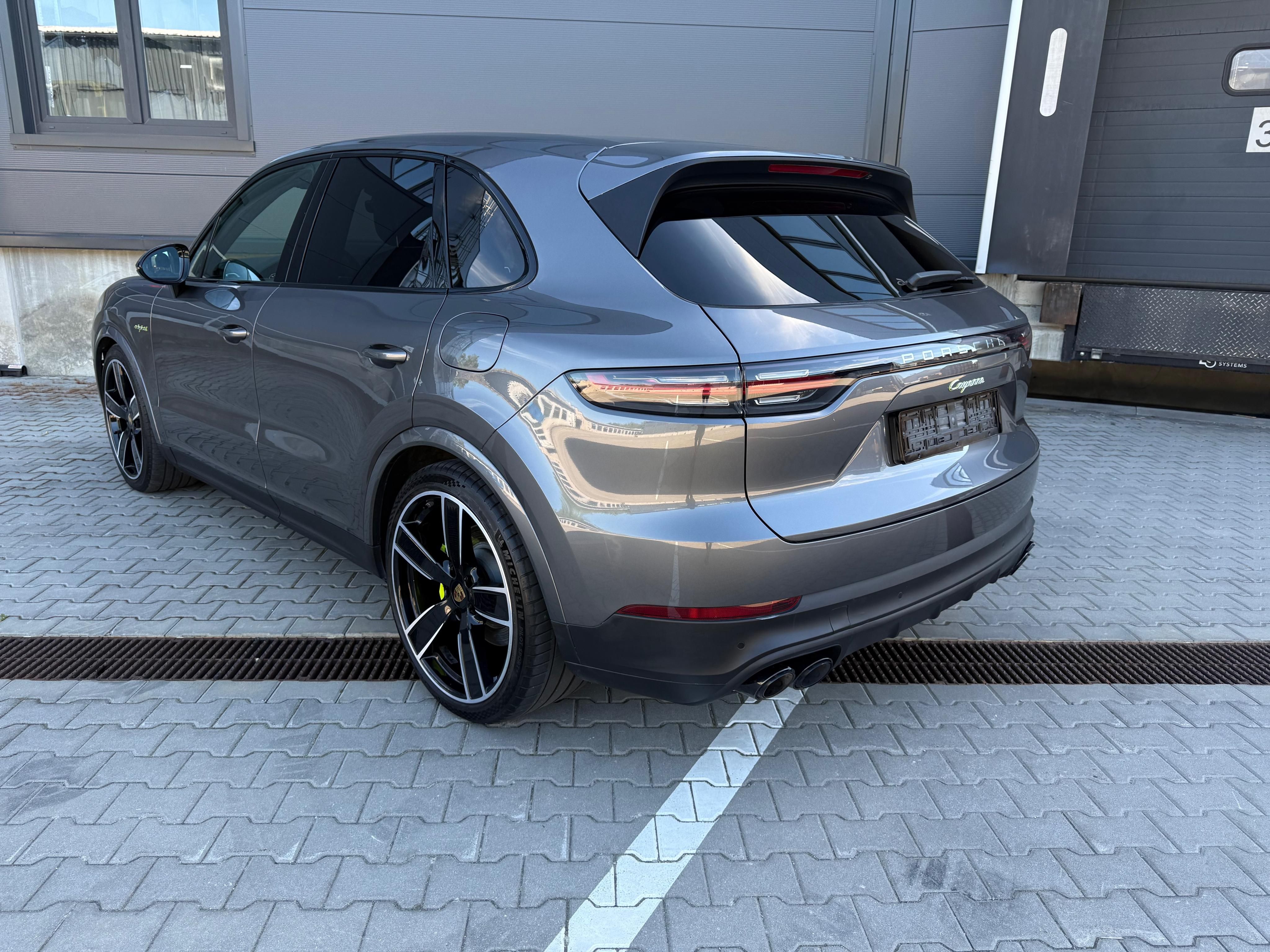 Porsche Cayenne, E-Hybrid | Panorama - fotka 6