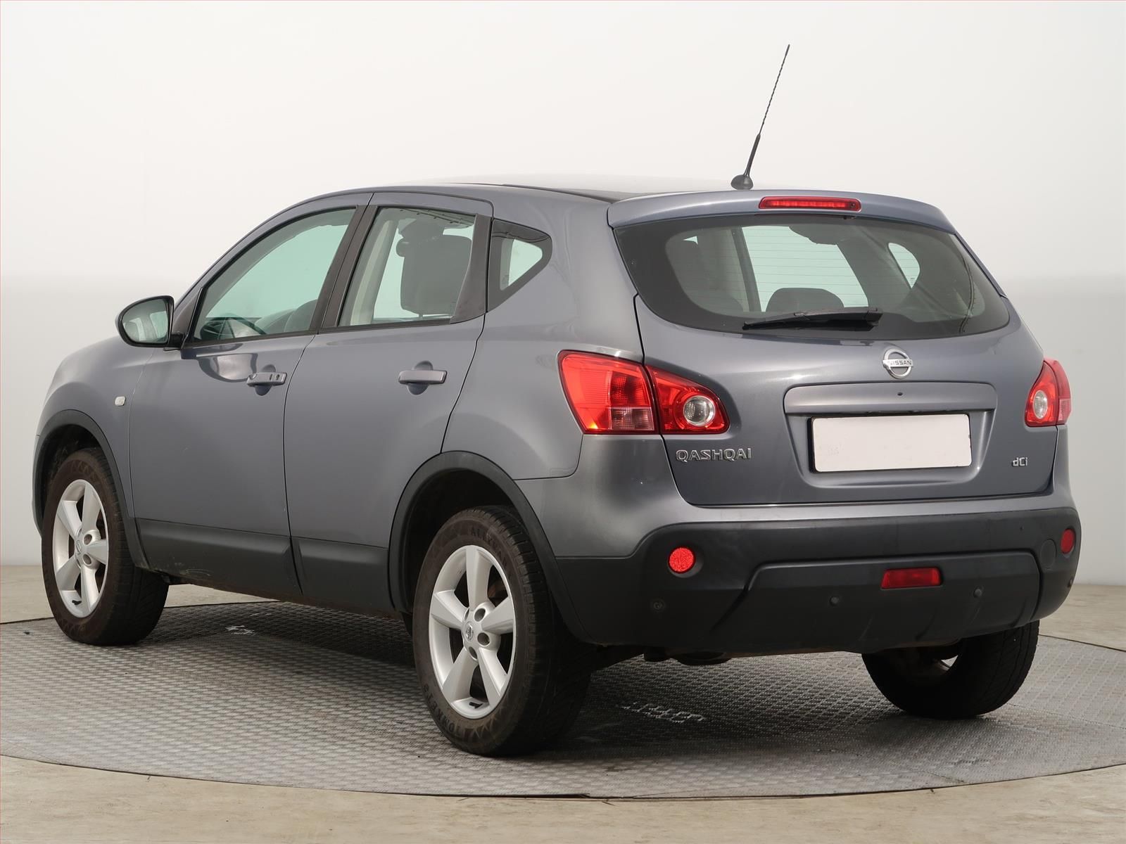 Nissan Qashqai, 2.0 dCi, Automatická klima - fotka 4