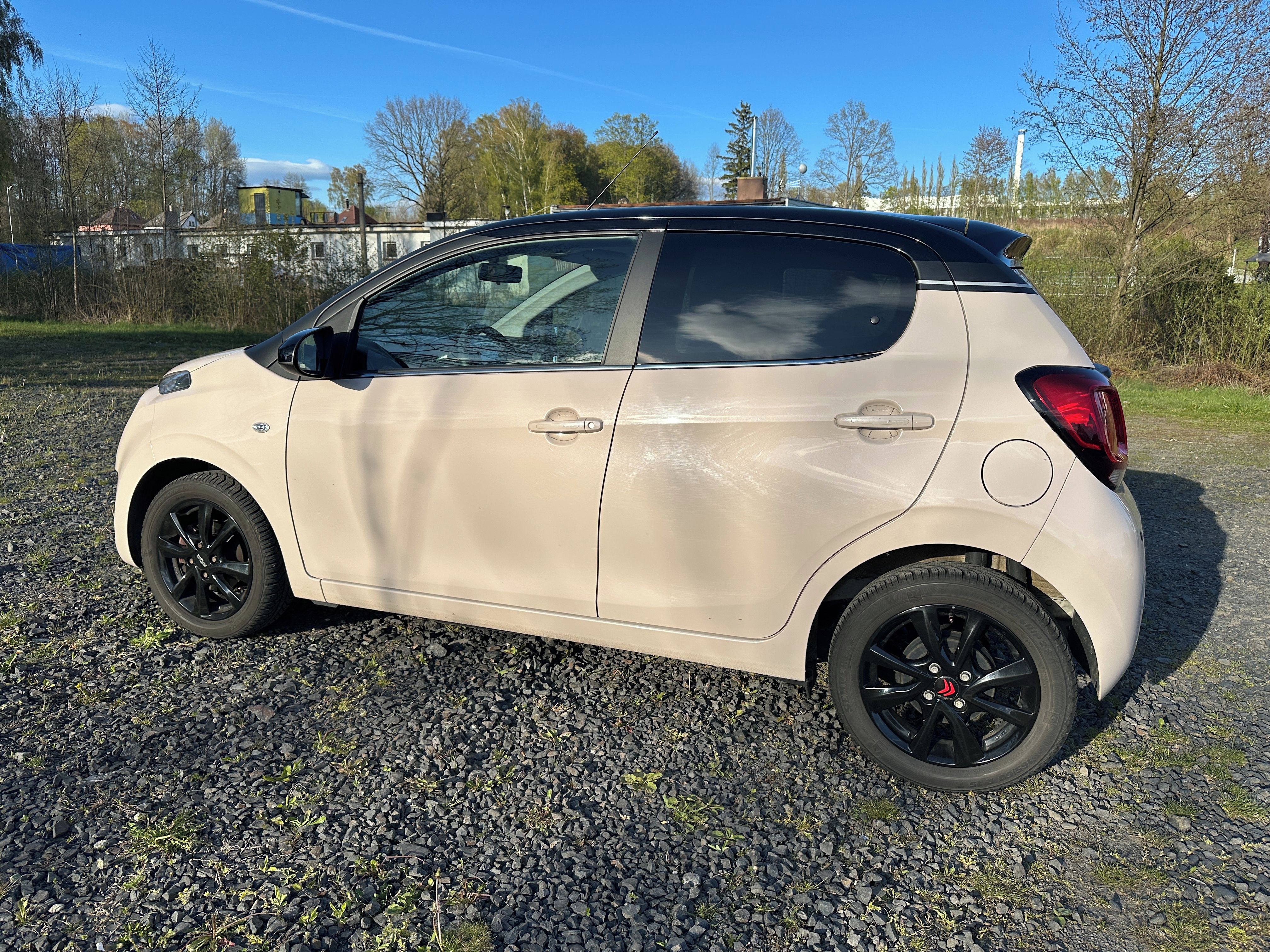 Citroën C1, 1. maj, TOP stav, serviska - fotka 2