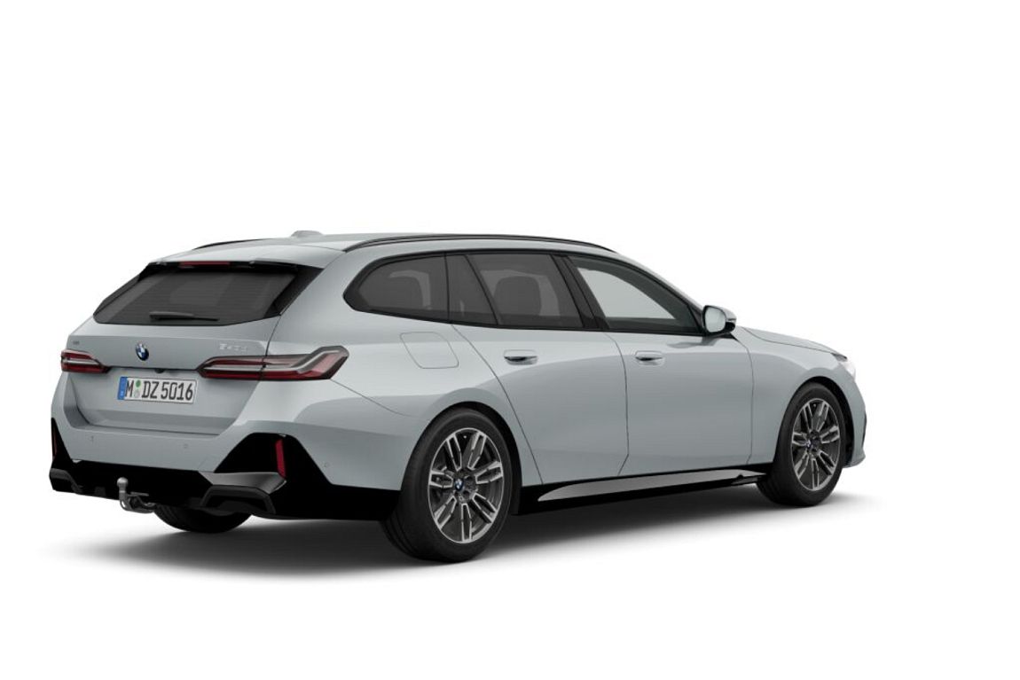BMW Řada 5, 540d xDrive Touring - fotka 2