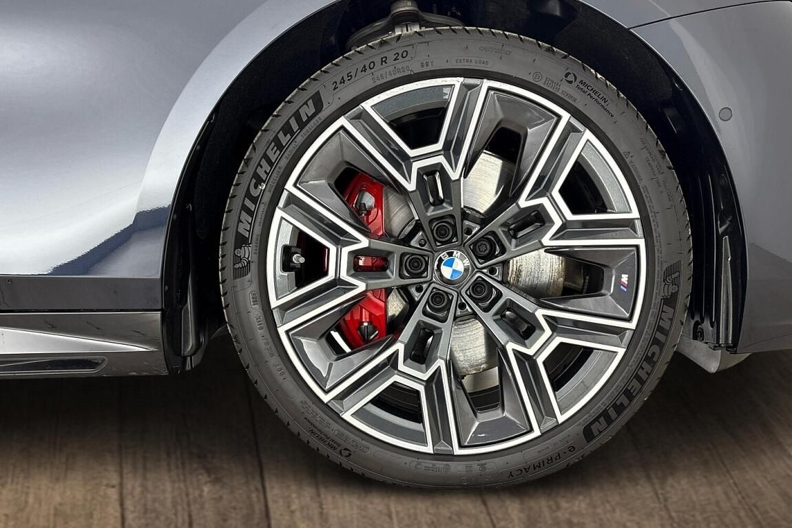 BMW Řada 5, 540d xDrive Touring - fotka 5