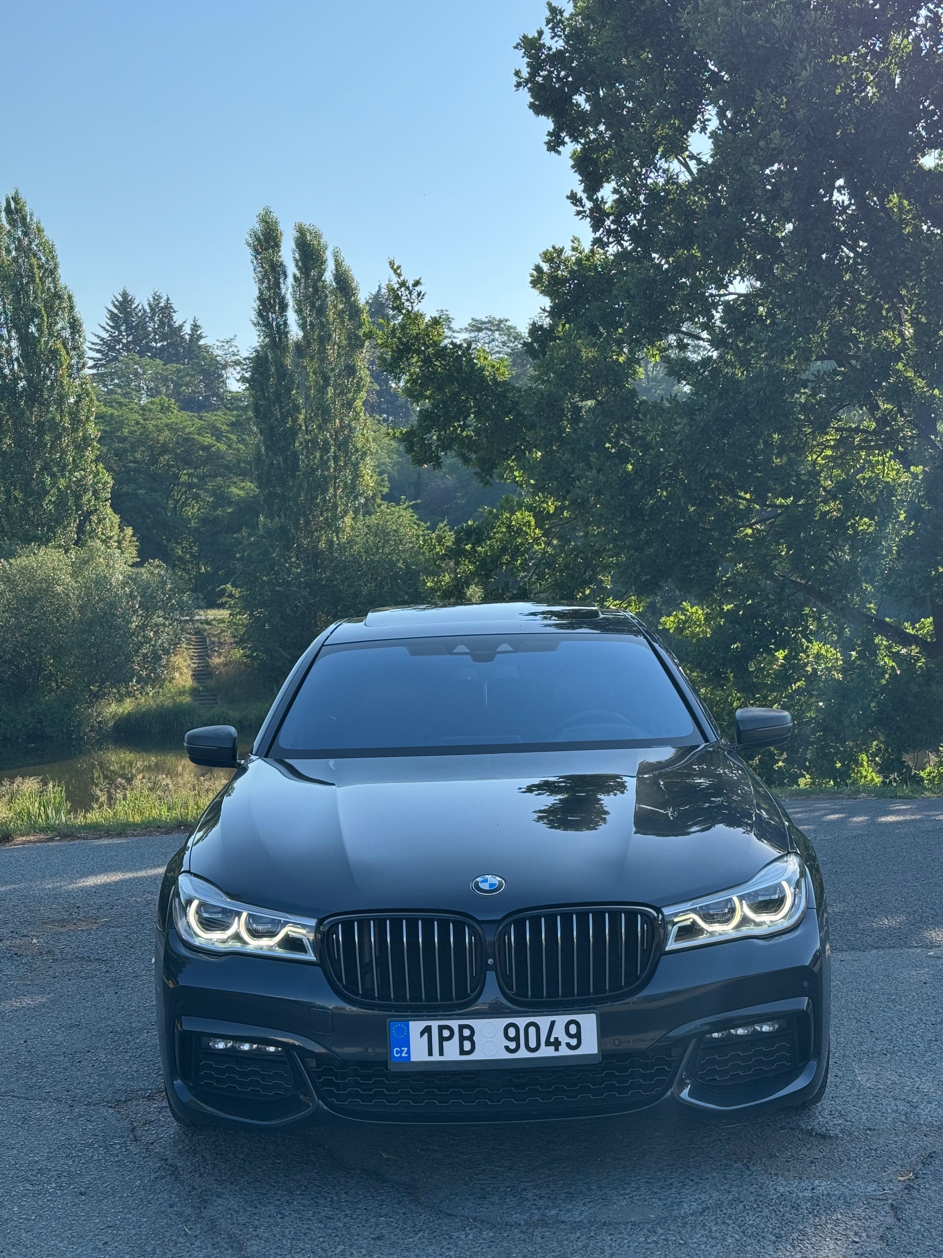 BMW Řada 7, 730xdrive - fotka 3
