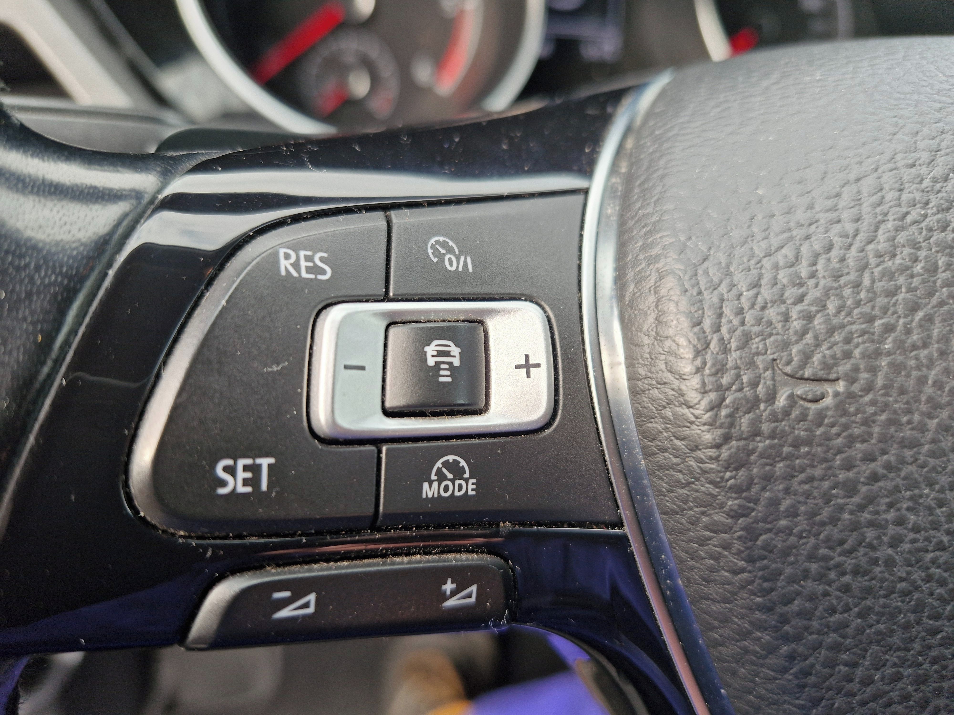 Volkswagen Touran, Touran 2.0Tdi DSG - fotka 6