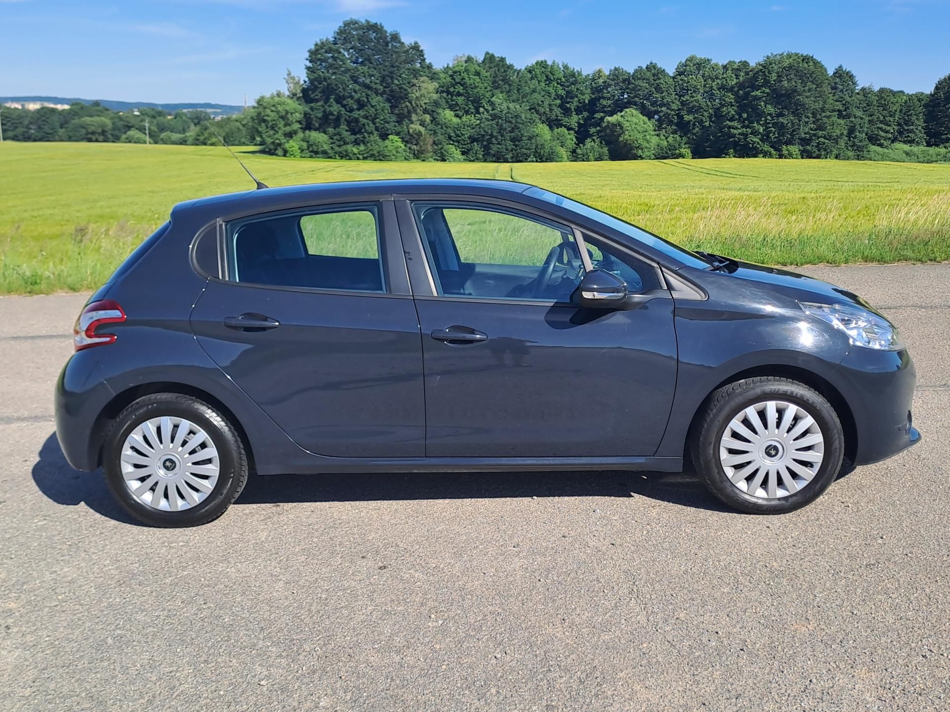 Peugeot 208, 1.0 PĚKNÝ STAV - fotka 4