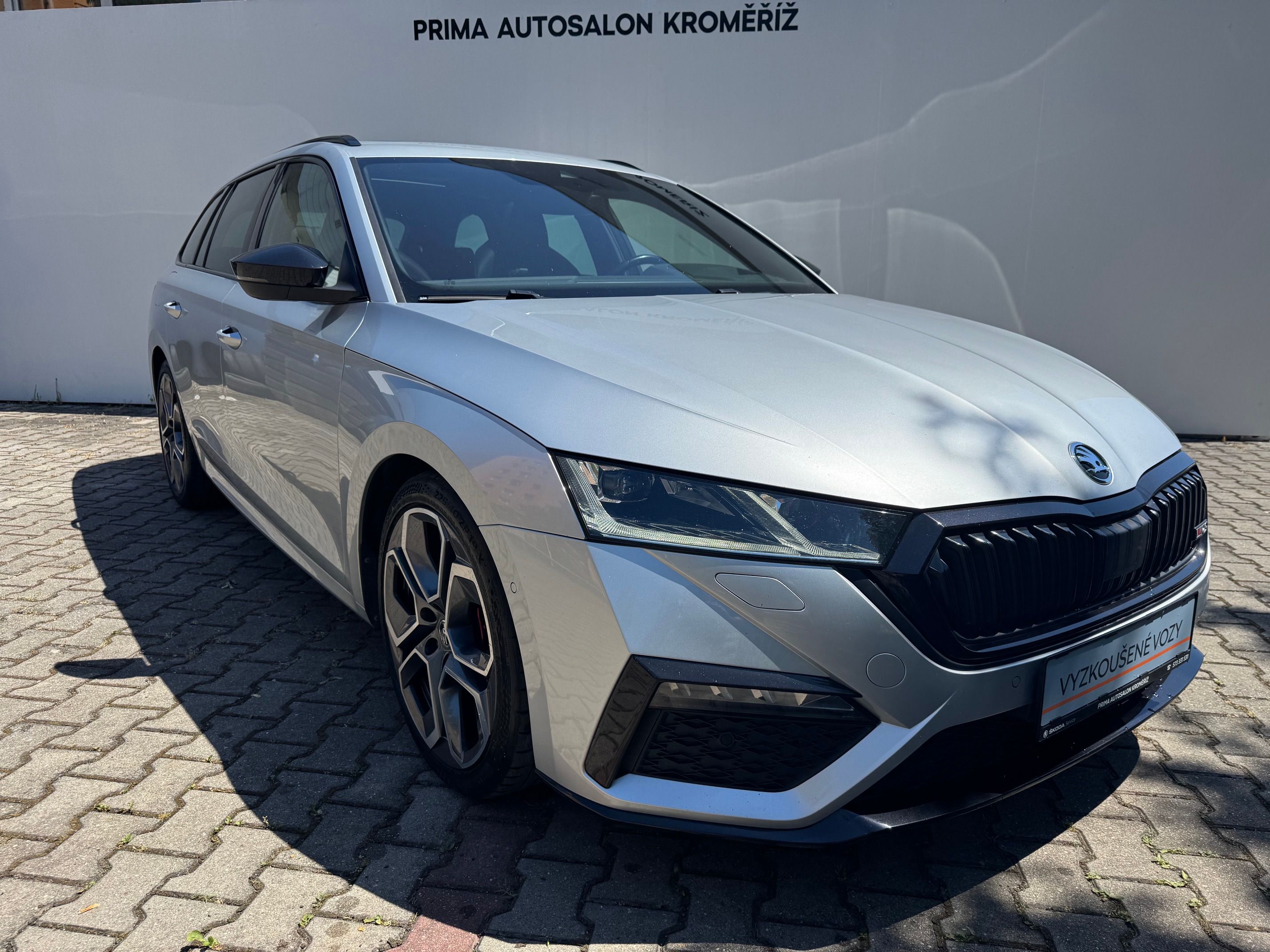 Škoda Octavia, 2,0 TDi 147kw RS 4x4 TOP - fotka 4