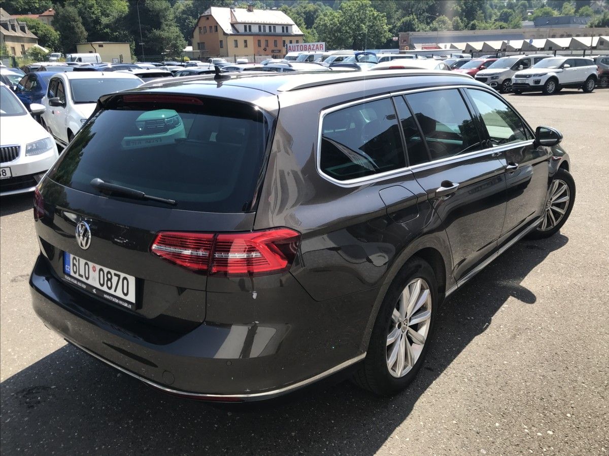 Volkswagen Passat Variant, 2,0 DSG 4Motion 140kW - fotka 6