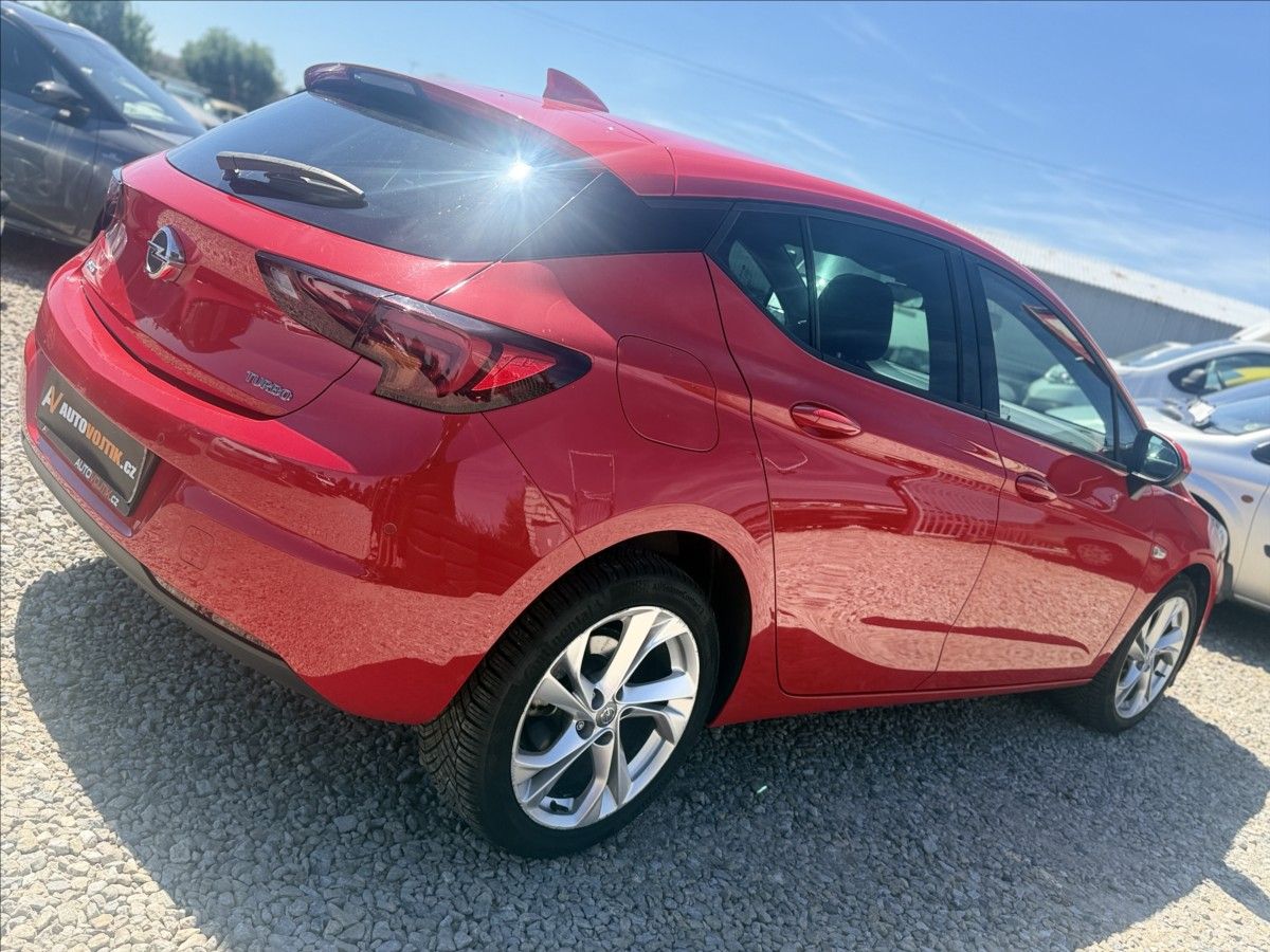 Opel Astra, 1,4 + TURBO 110kW 48tKm! - fotka 5