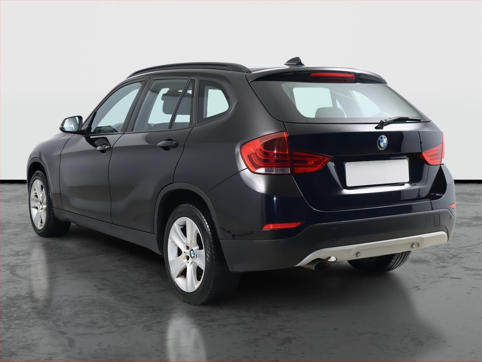 BMW X1, xDrive18d, NOVÁ CENA, 4X4 - fotka 4