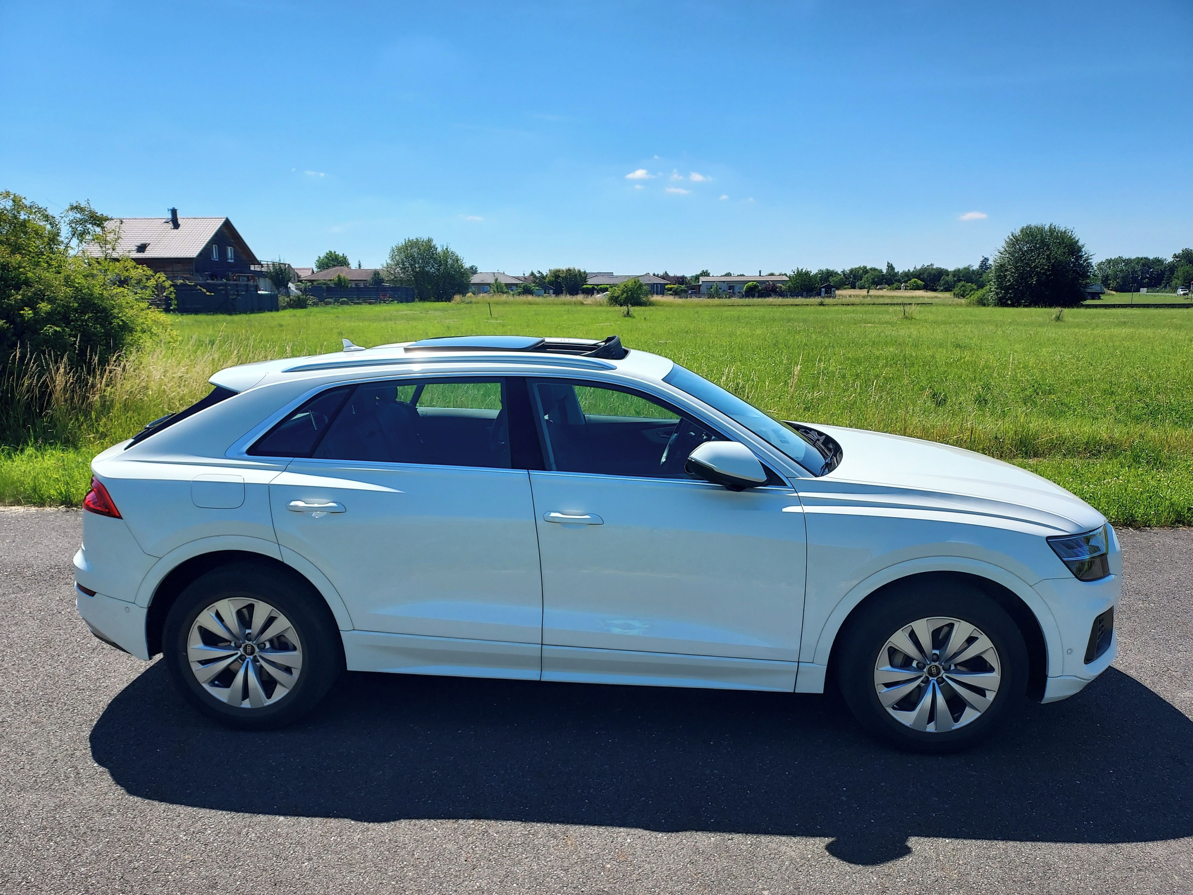 Audi Q8, 55 TFSI quattro 3.0/250kW - fotka 2