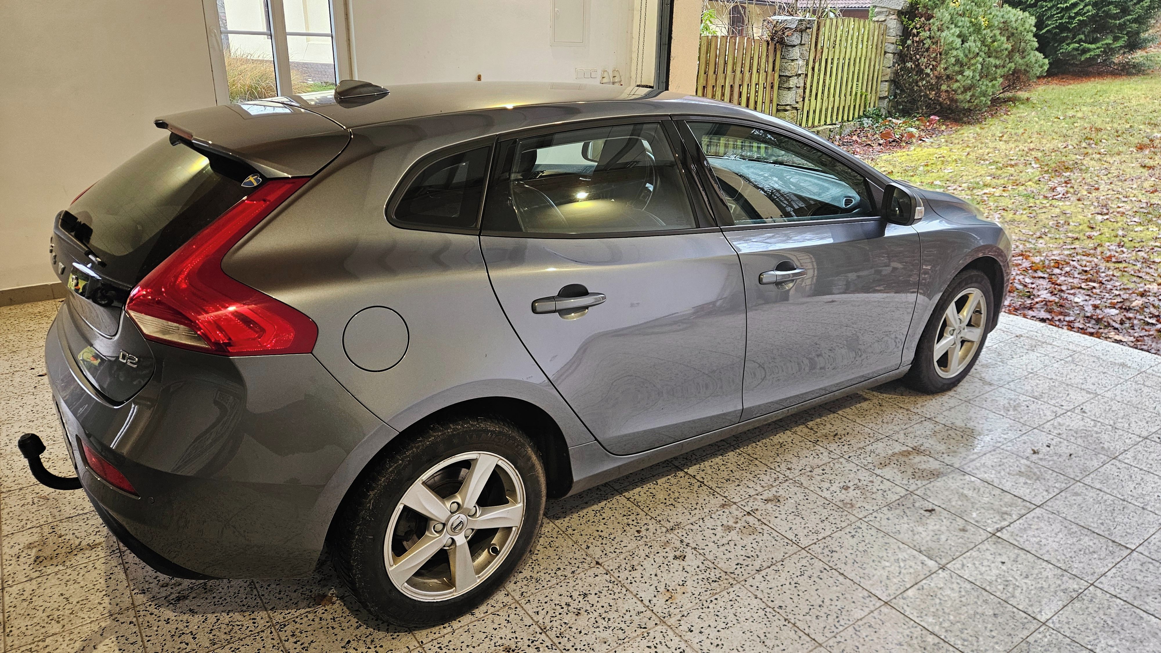 Volvo V40 - fotka 4