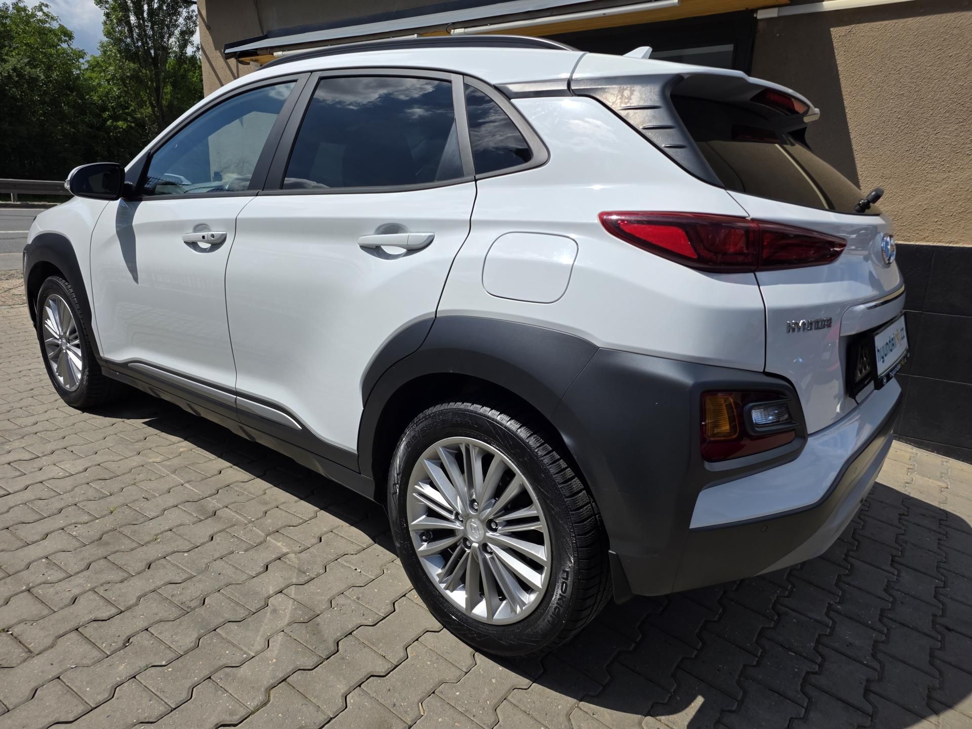 Hyundai Kona, 1.5-AUT-1.MAJ.-4x4-NAVI-KAMERA - fotka 4