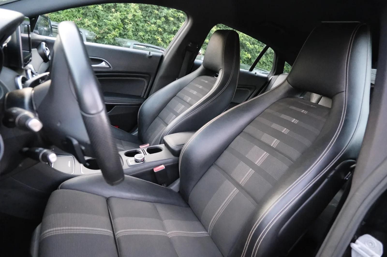 Mercedes-Benz CLA, 200 1.6i AUTOMAT, FACELIFT - fotka 6