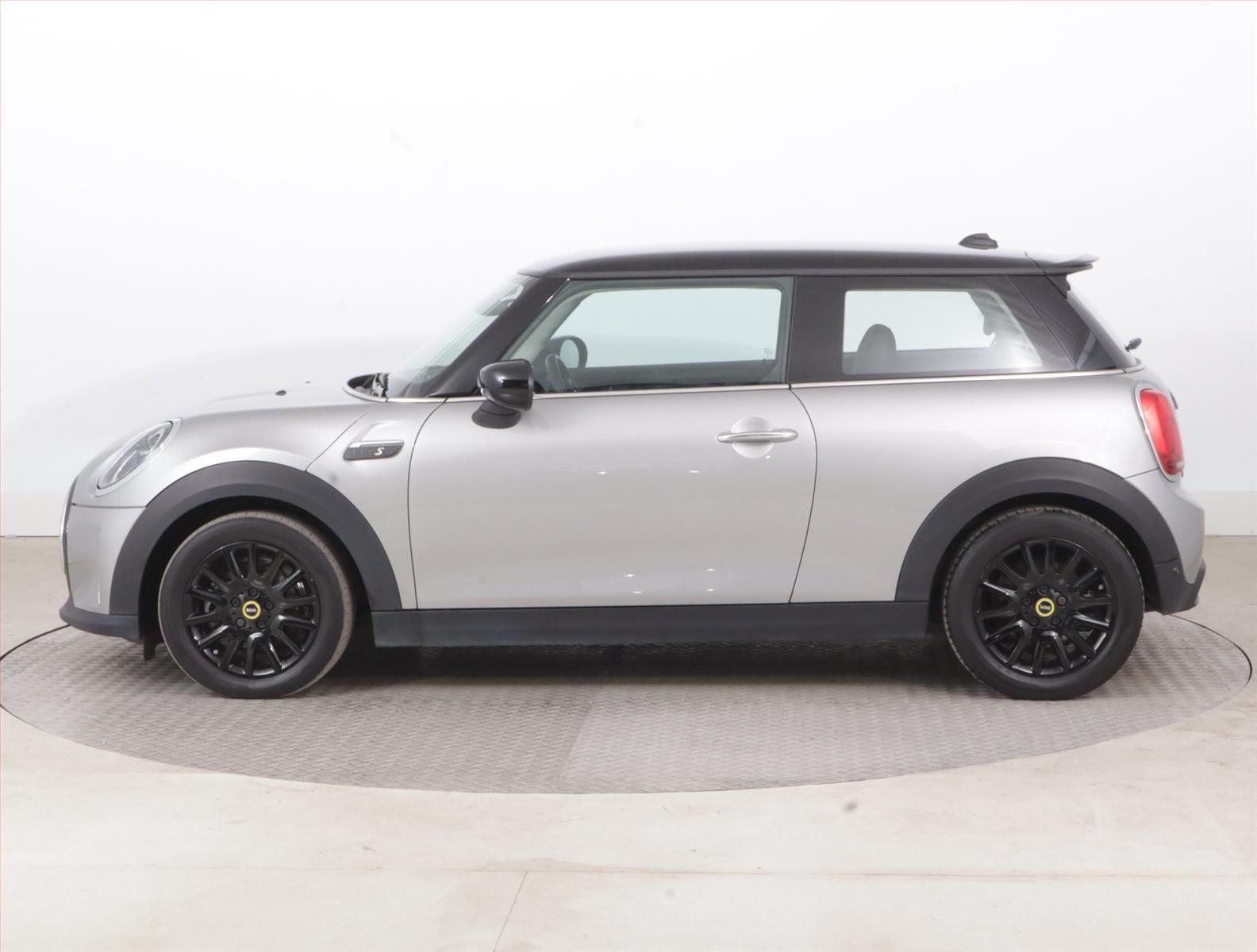 Mini, Cooper SE 32 kWh, SoH 97% - fotka 3