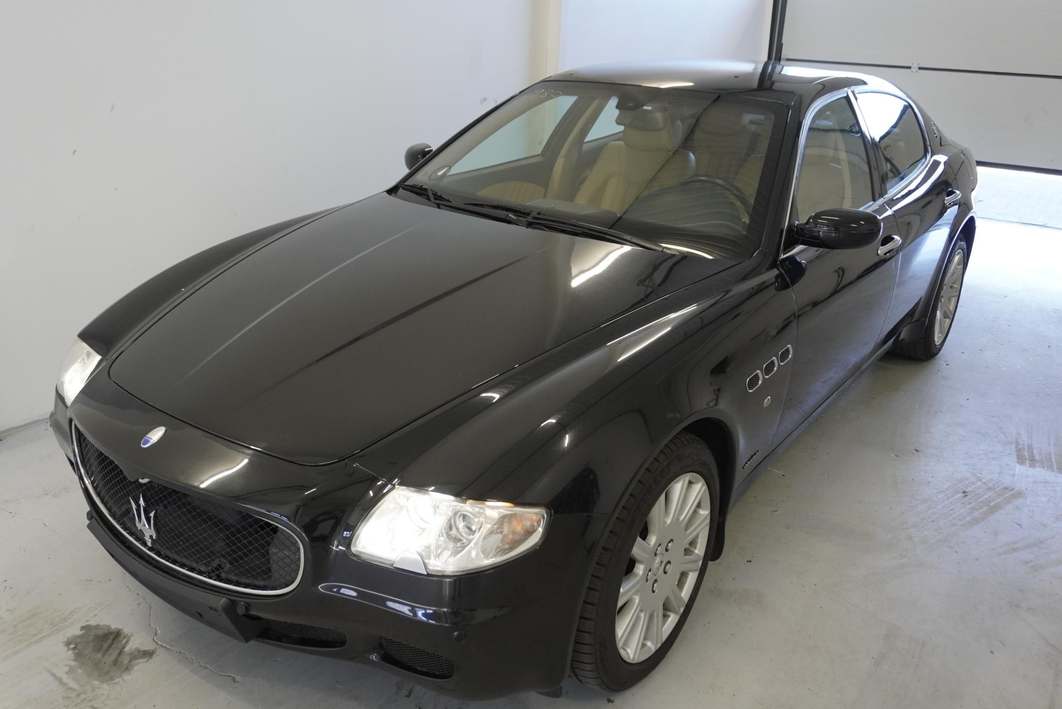Maserati Quattroporte, 4.2i 295 kW AUTOMAT - fotka 2