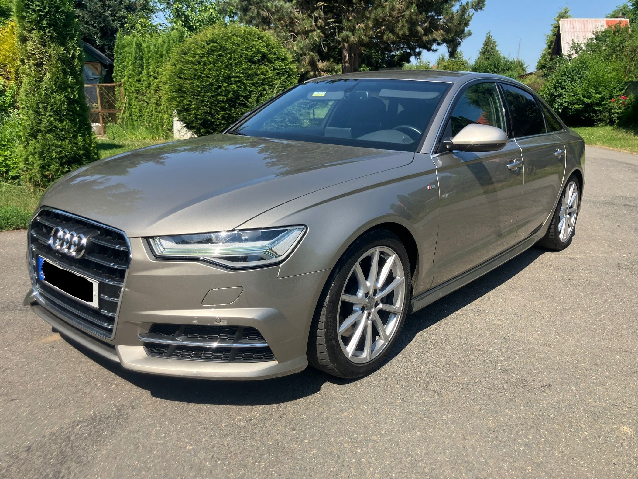 Audi A6, Sline 3.0tdi 4x4 200kw ČR - fotka 2