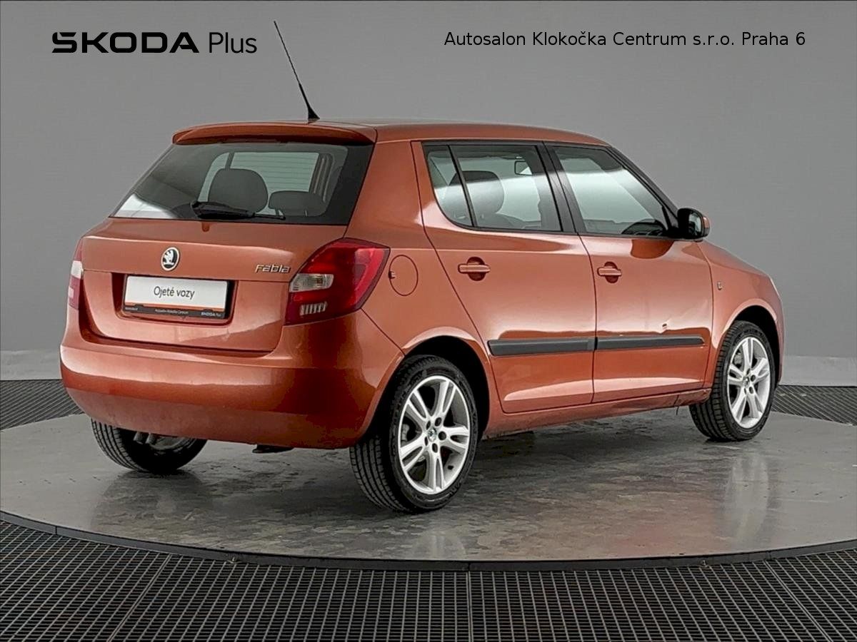 Škoda Fabia, TDI77 kW Ambiente - fotka 2