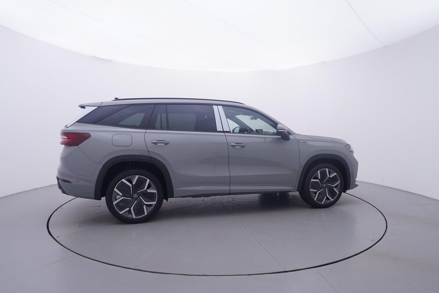 Škoda Kodiaq, Sportline 2,0 TDI 4x4 142 kW - fotka 6