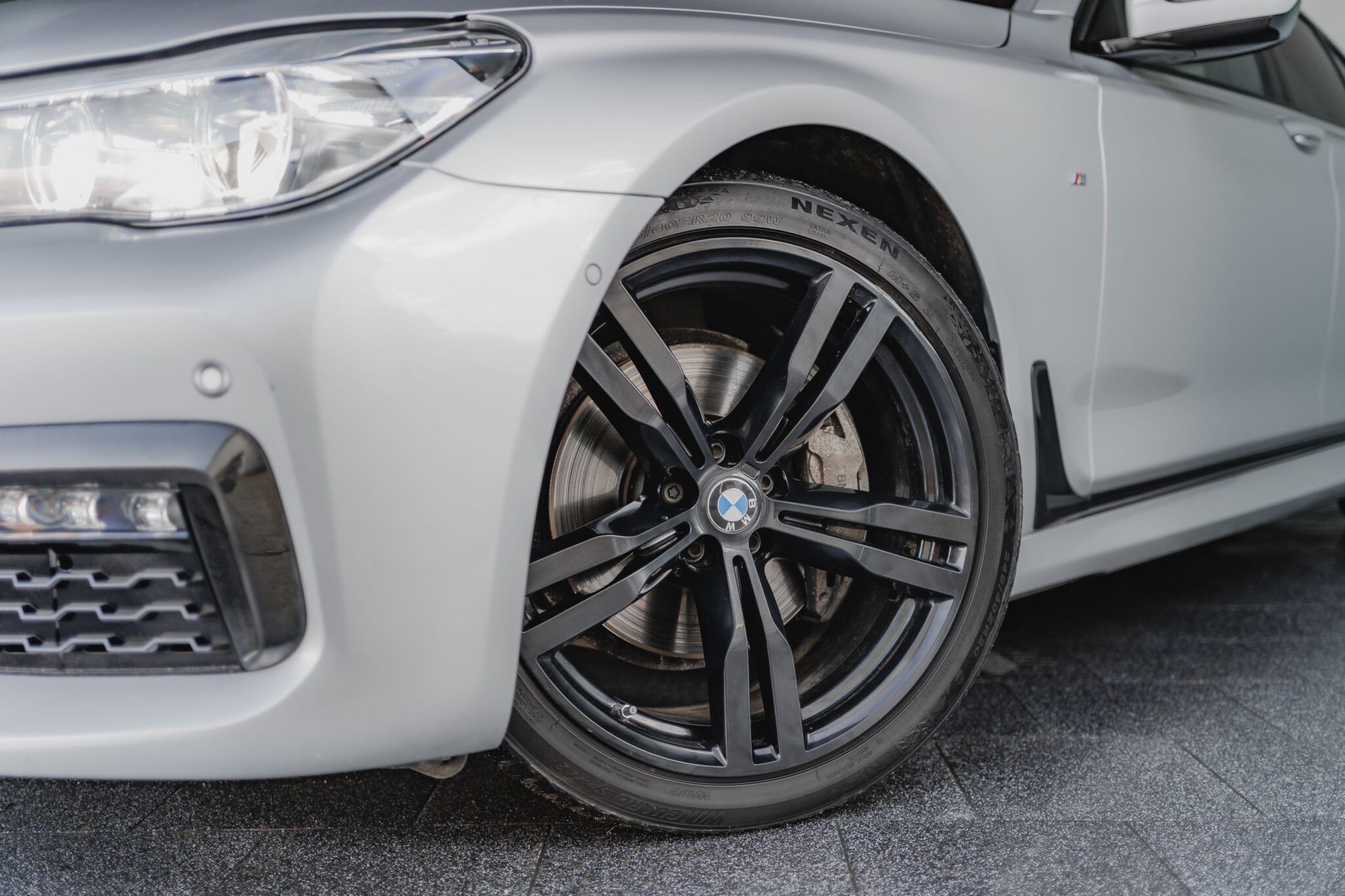 BMW Řada 7, BMW 730d xDrive - fotka 5