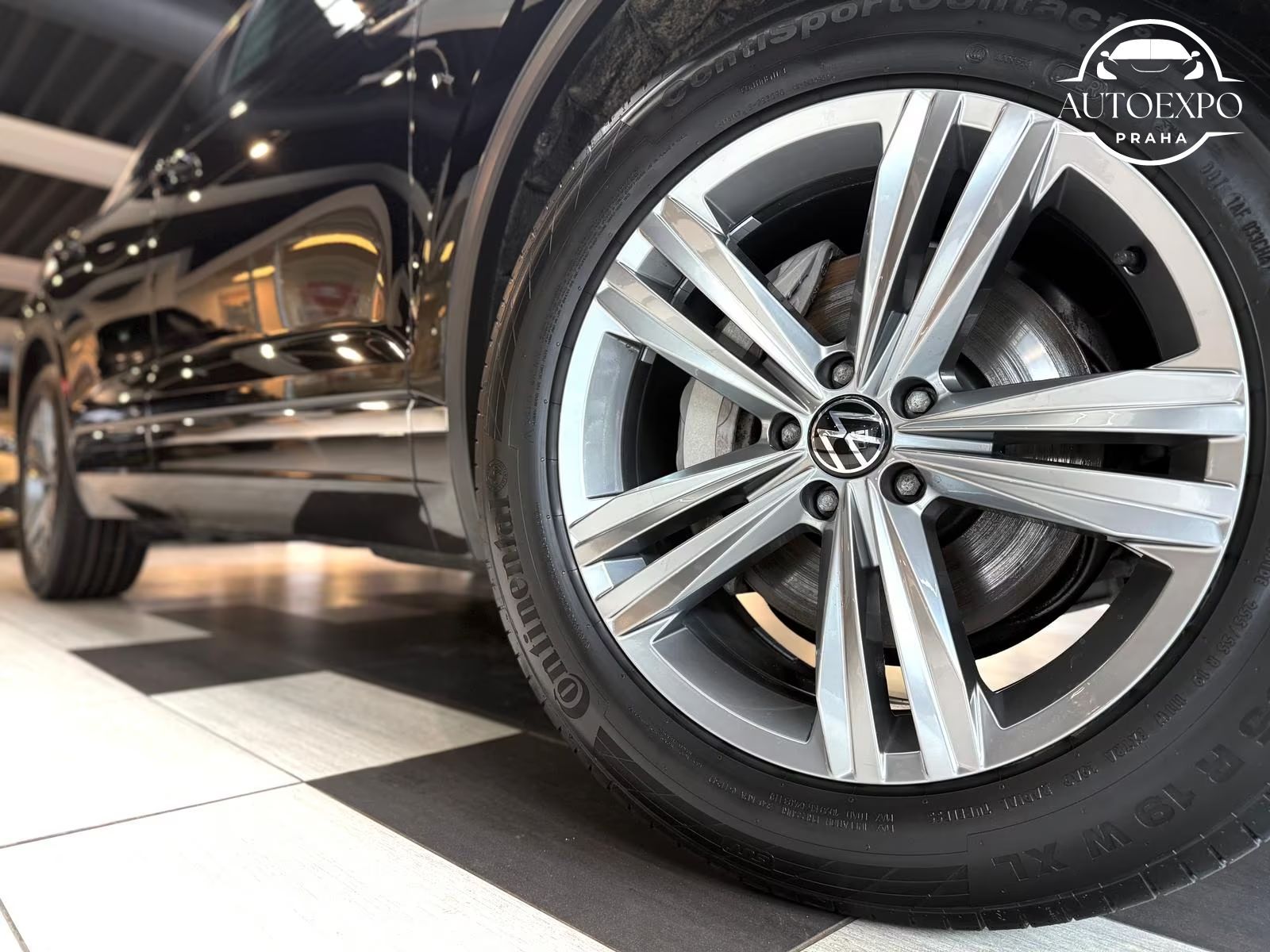 Volkswagen Touareg, Elegance 4Motion*Pano*Keyless - fotka 6