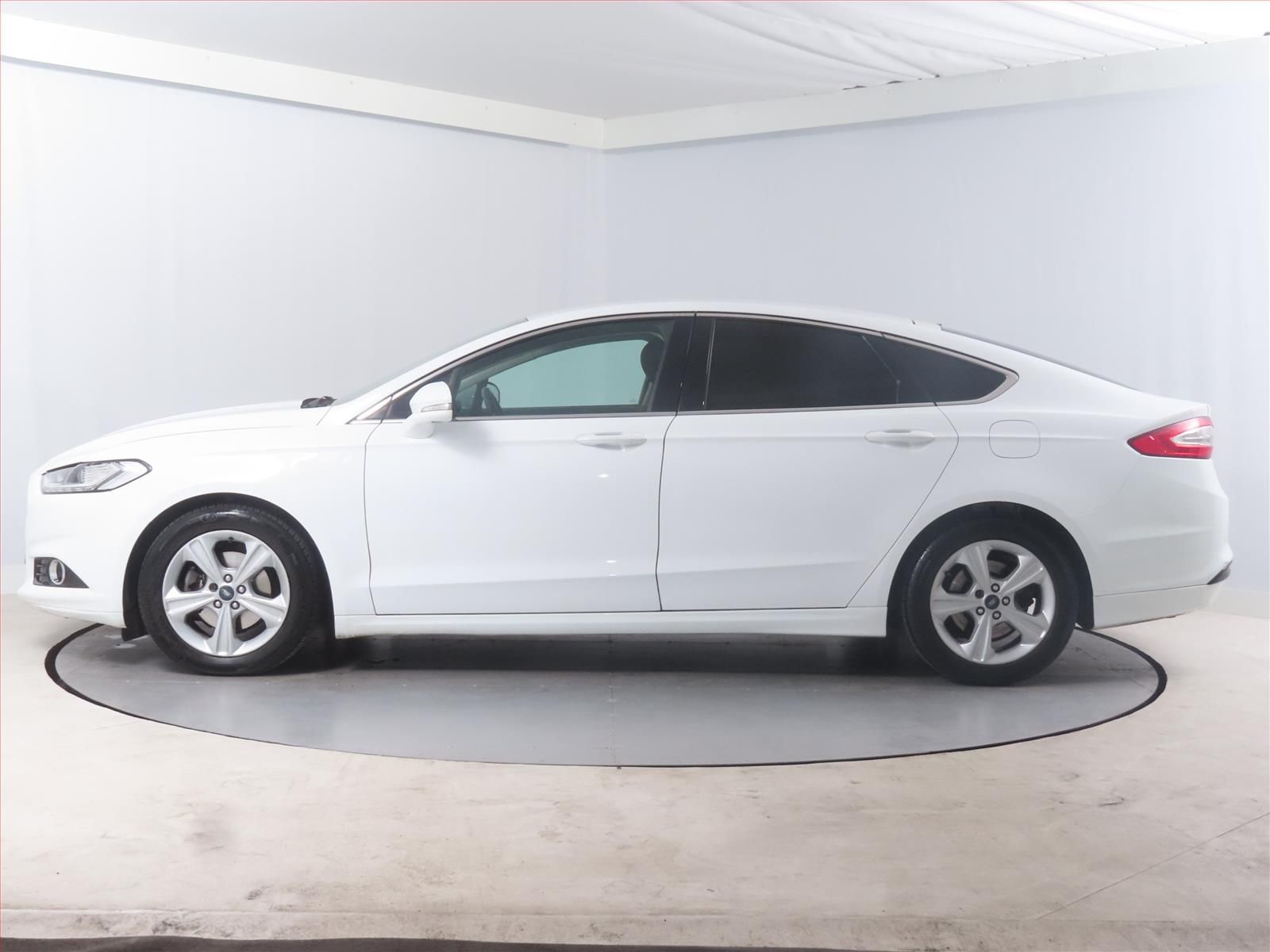Ford Mondeo, 2.0 TDCI, Xenony - fotka 3