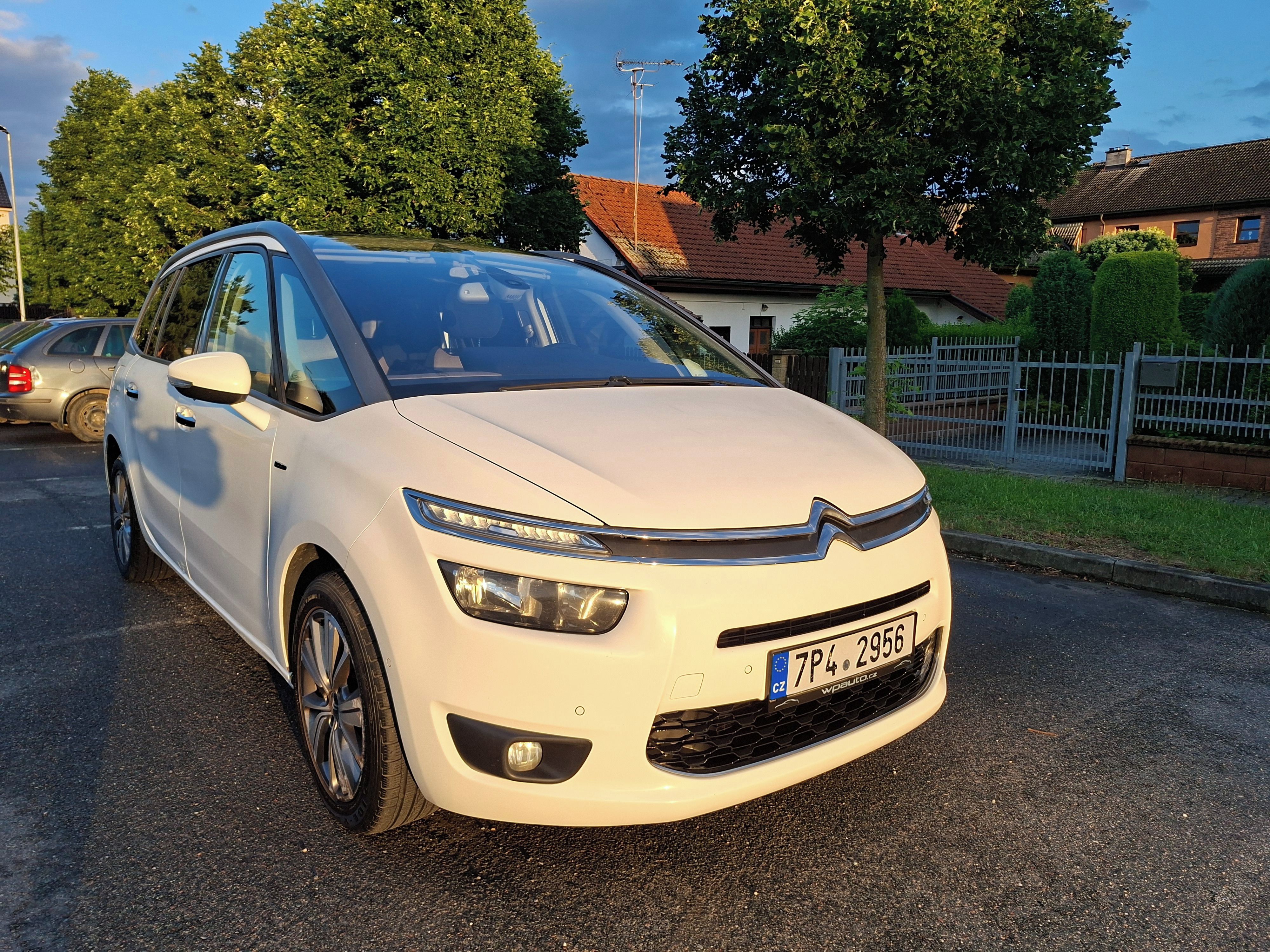 Citroën C4 Picasso, 7 míst Exclusive servis - fotka 6