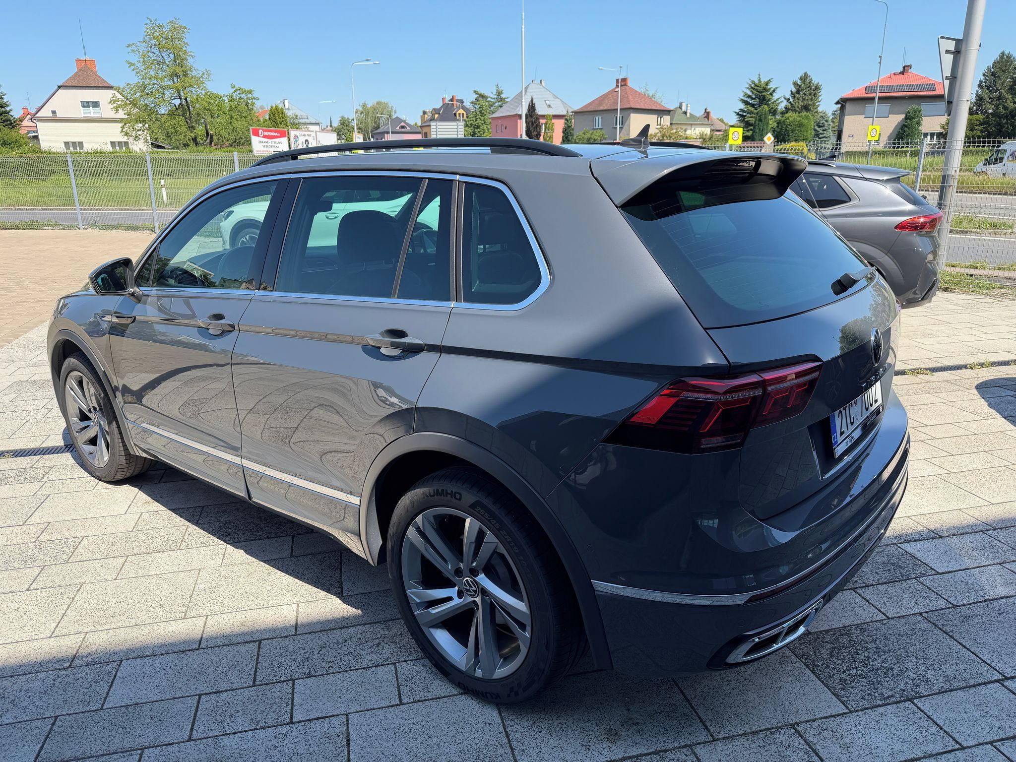 Volkswagen Tiguan, R-line 2.0 TDI 110 kW 4MOT DSG - fotka 3
