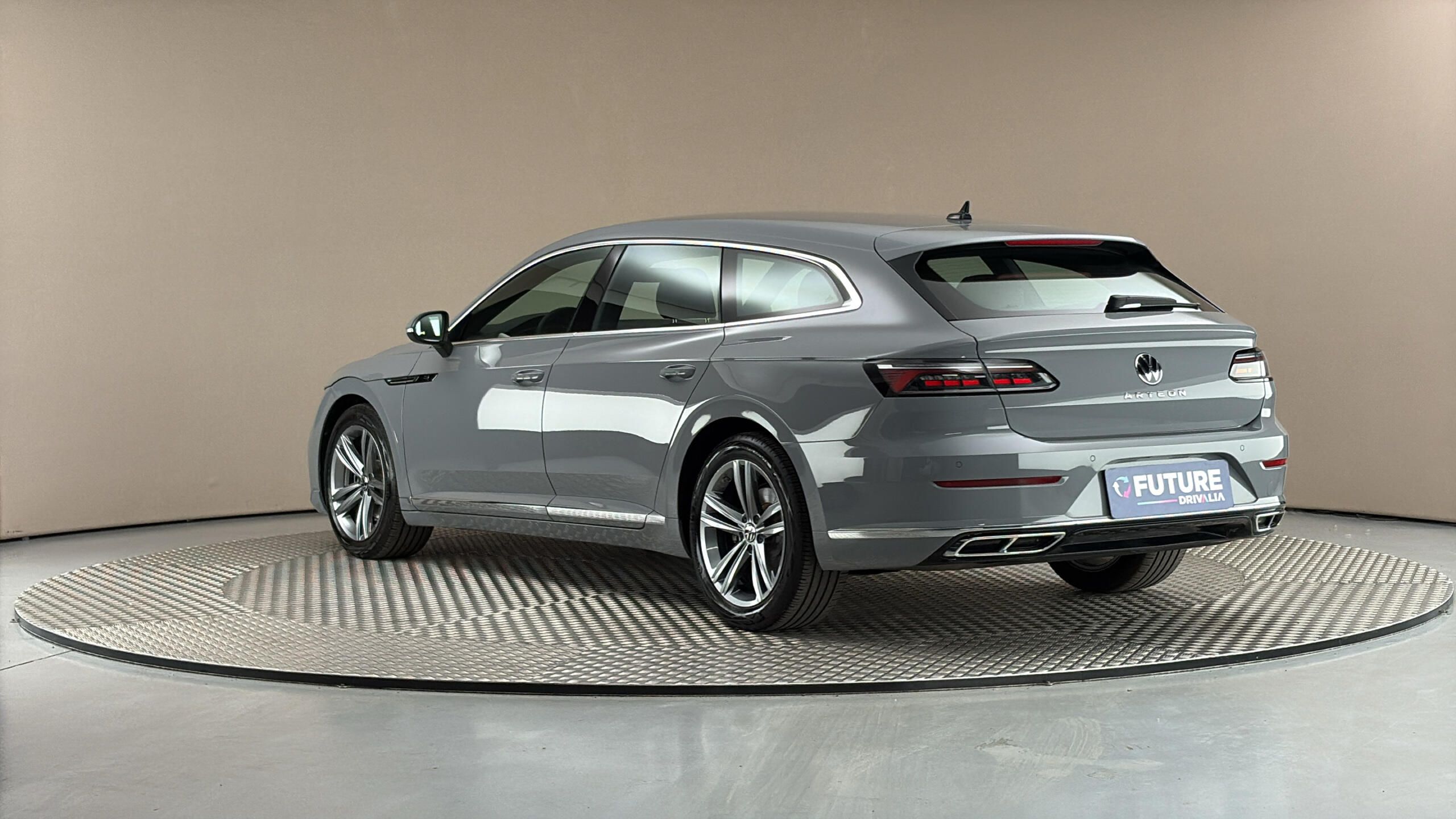 Volkswagen Arteon, 2.0 TDI DSG R-Line Shooting Br - fotka 2
