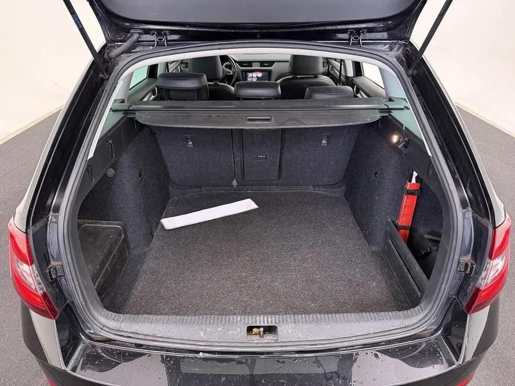 Škoda Octavia, 1.4TSI 110kW LED Style Kůže TZ - fotka 6