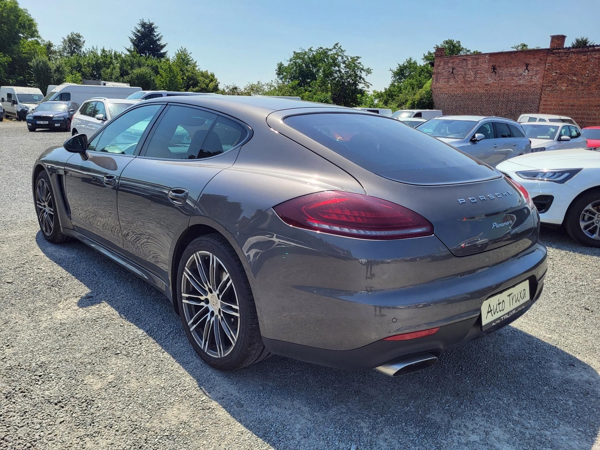 Porsche Panamera, Diesel 3.0 V6 221kW - fotka 3
