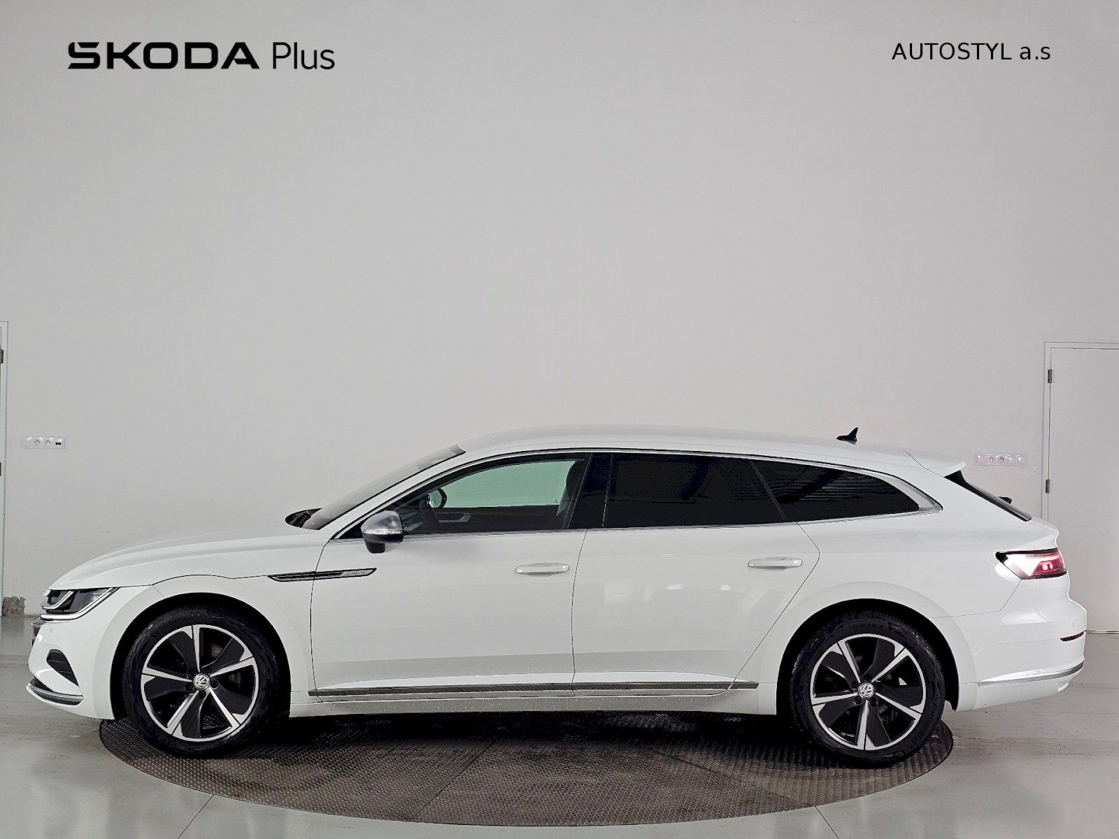Volkswagen Arteon Shooting Brake, 2.0TDi 110kW DSG ELEGANCE - fotka 3