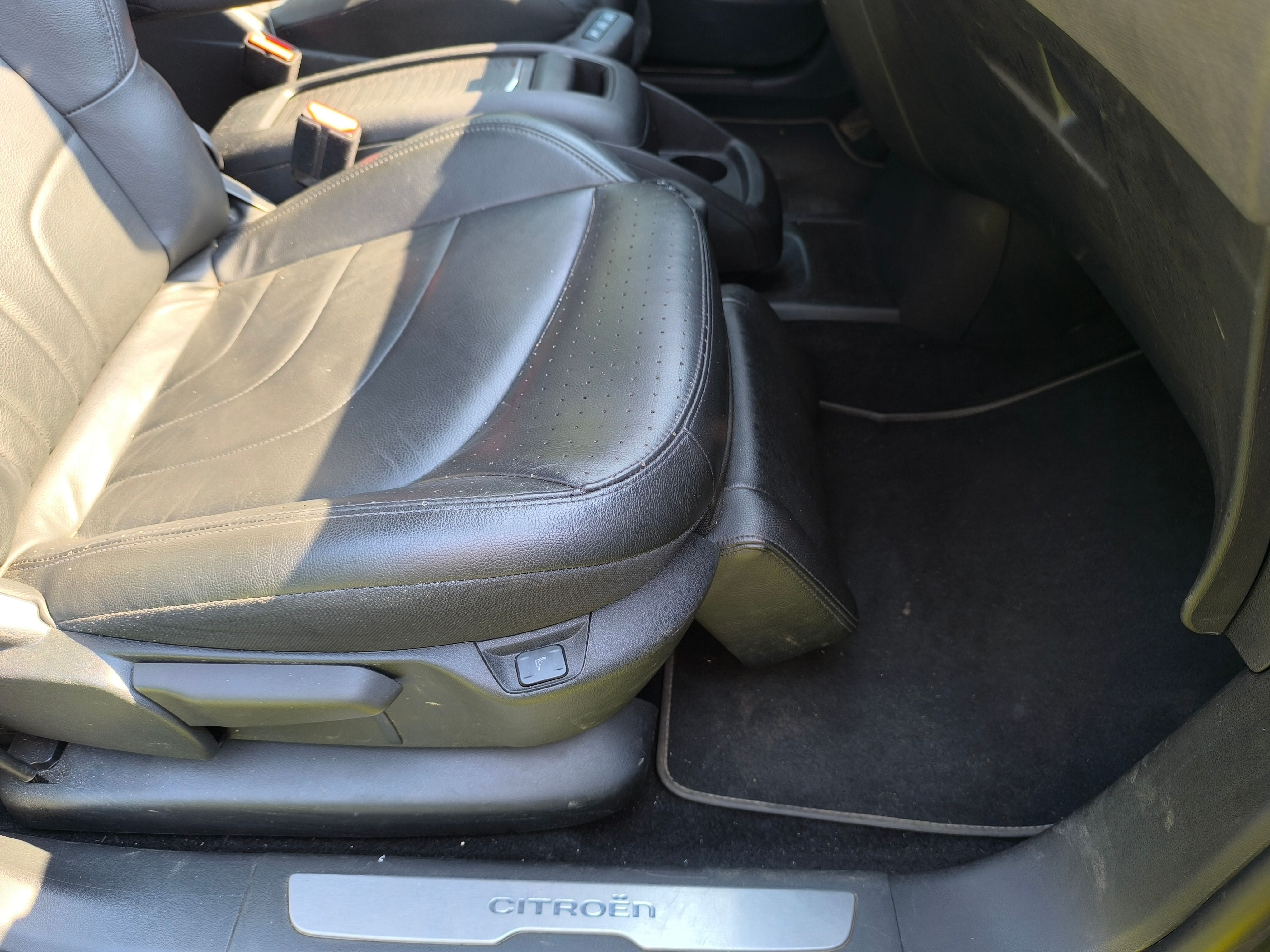 Citroën C4 SpaceTourer, 2,0 HDI AUT 7 míst - fotka 2