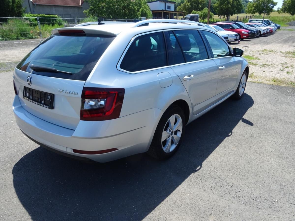 Škoda Octavia, 1,0 TSi 85 kW - fotka 4