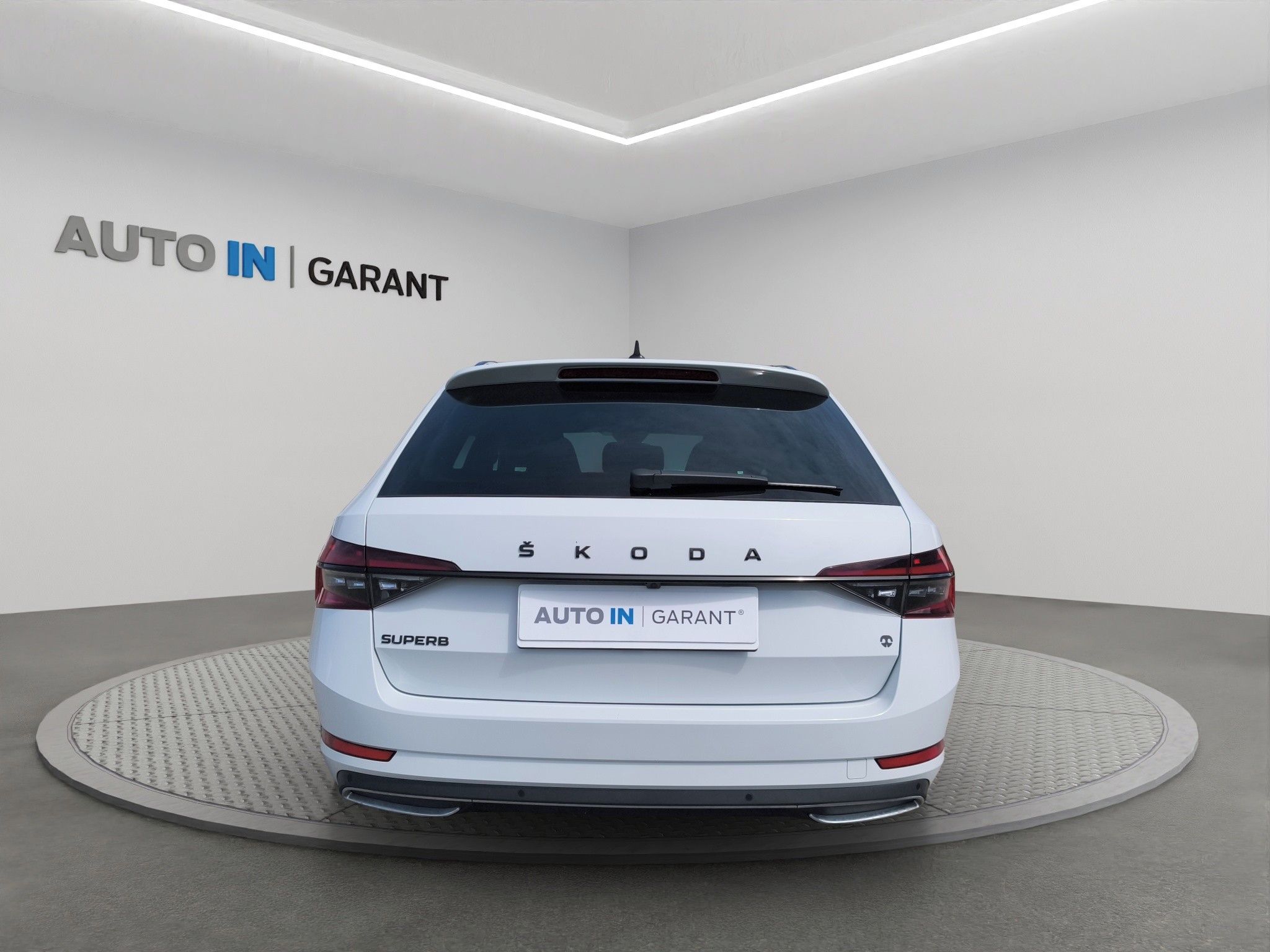 Škoda Superb, SportLine 2.0 TDI 110kW DSG, Č - fotka 6