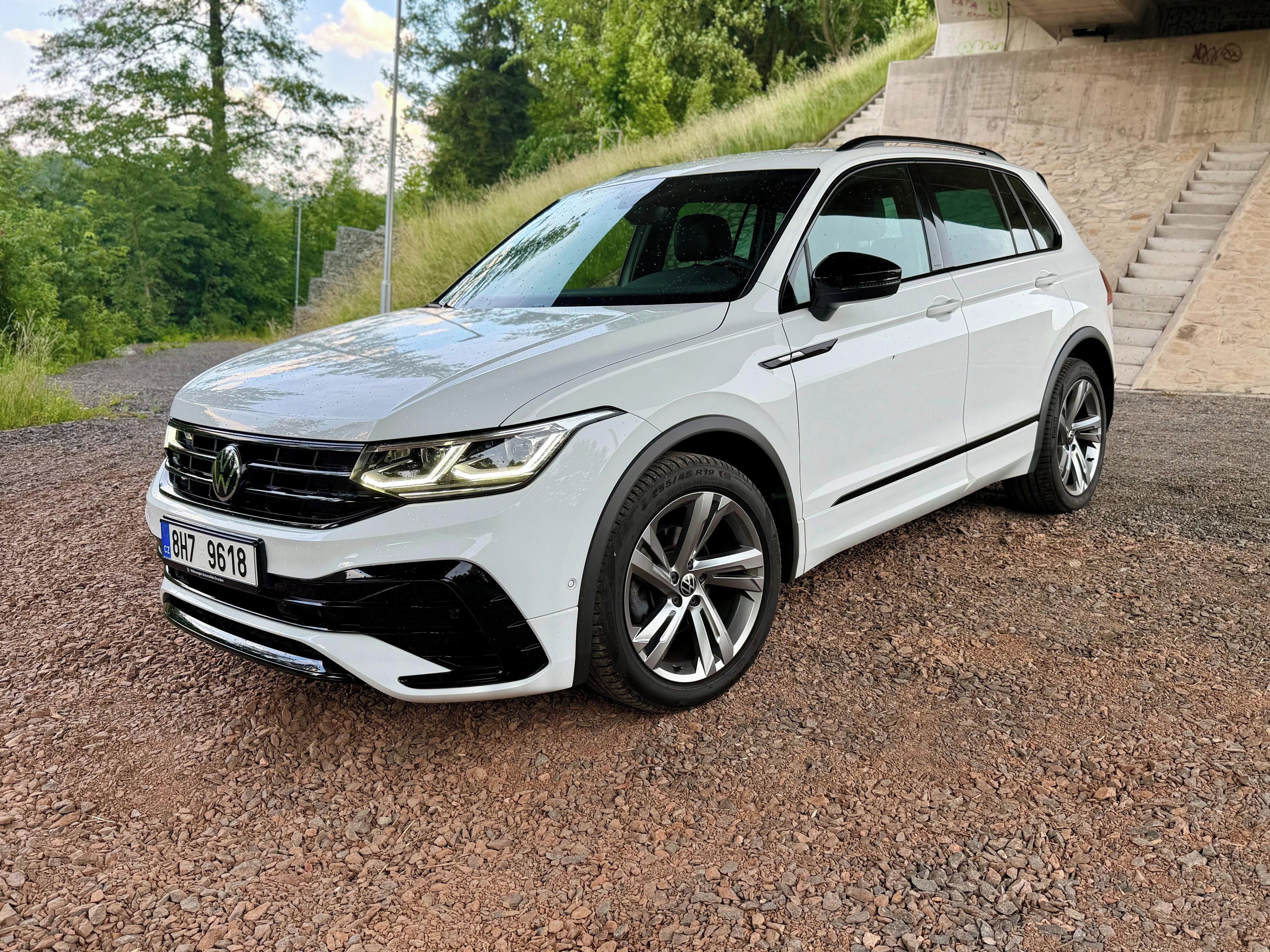 Volkswagen Tiguan, R-Line 2.0 TDI 110 kW DSG LED