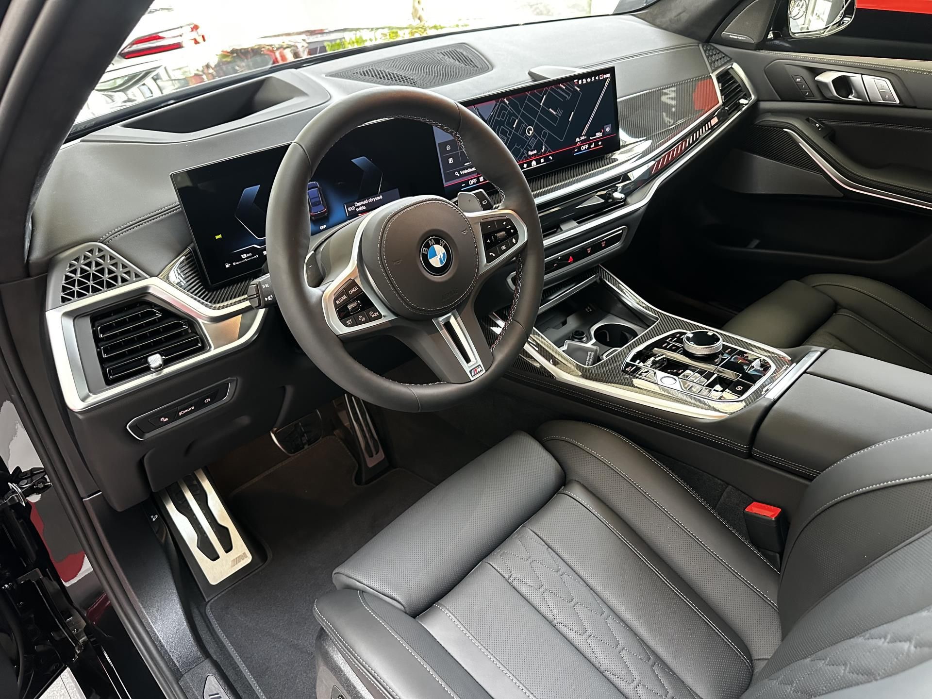 BMW X7, X7 M60i xDrive - fotka 4