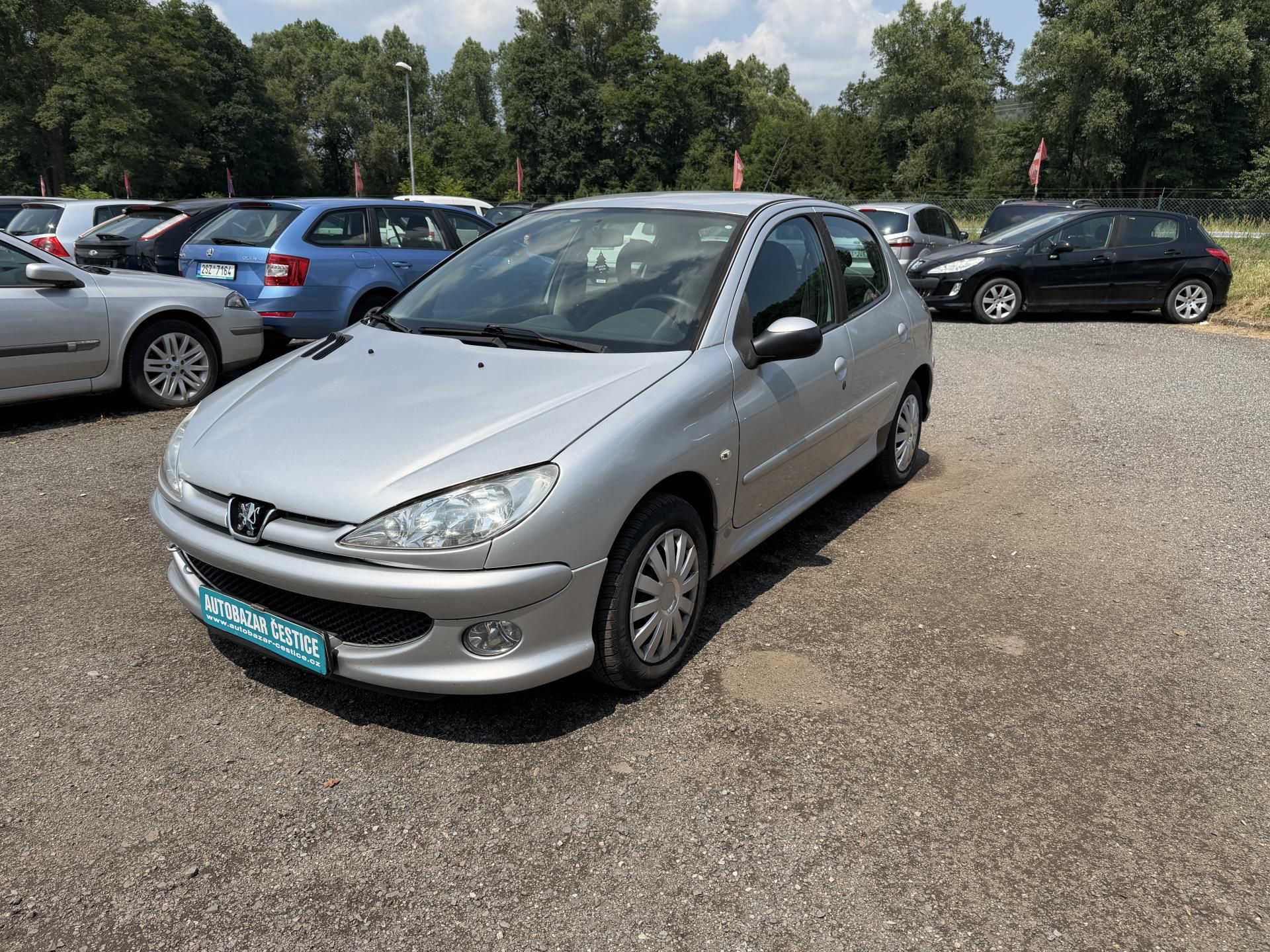 Peugeot 206, 1.4i - fotka 3