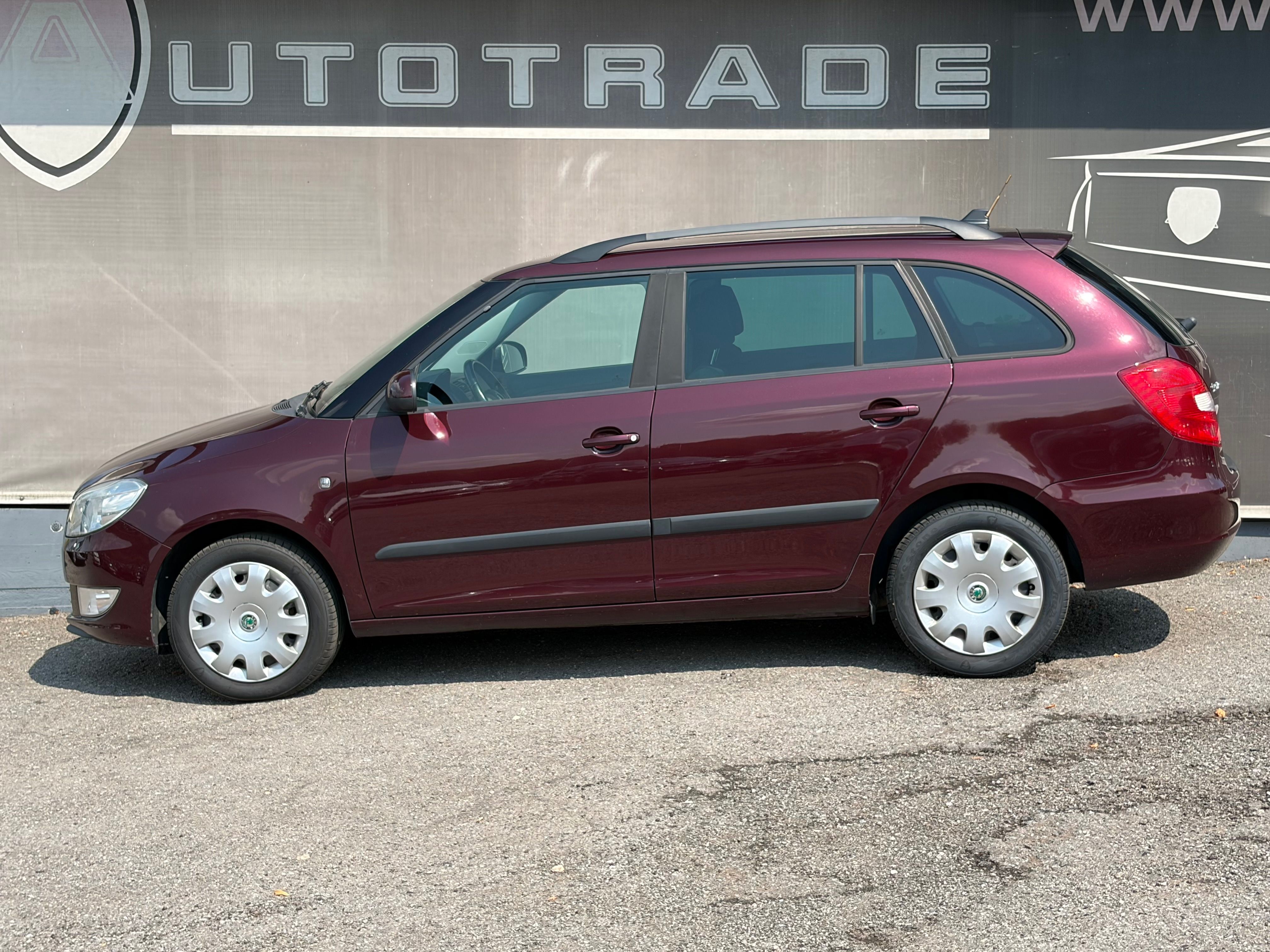 Škoda Fabia, 1.6TDi 77kW, DigiKLIMA, Tažné - fotka 2