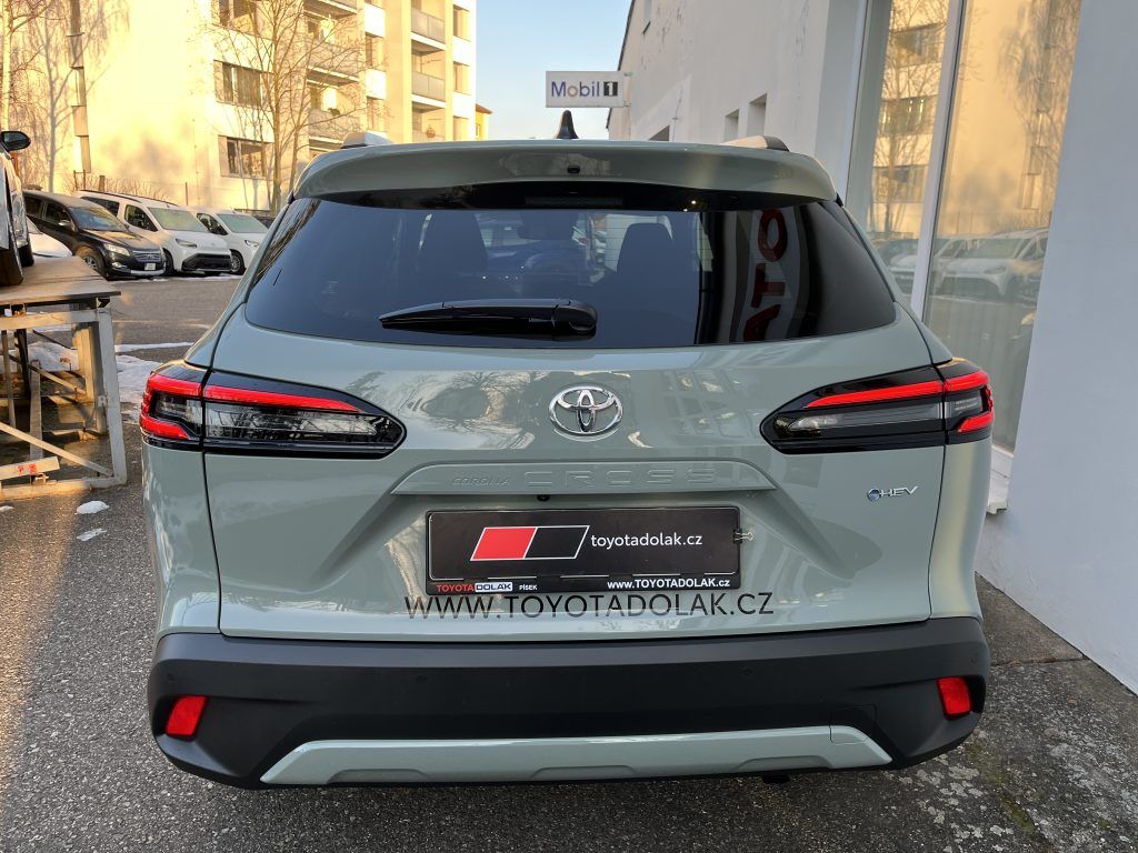 Toyota Corolla Cross, 1.8L HEV Style - fotka 5