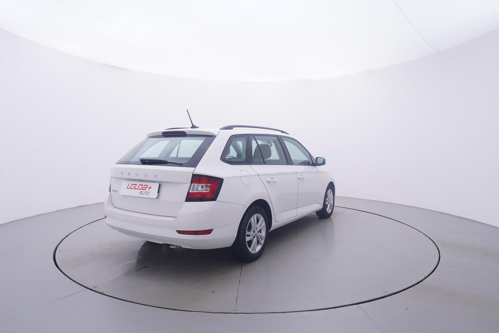 Škoda Fabia, Tour 1.0 TSI 70 kW - fotka 5