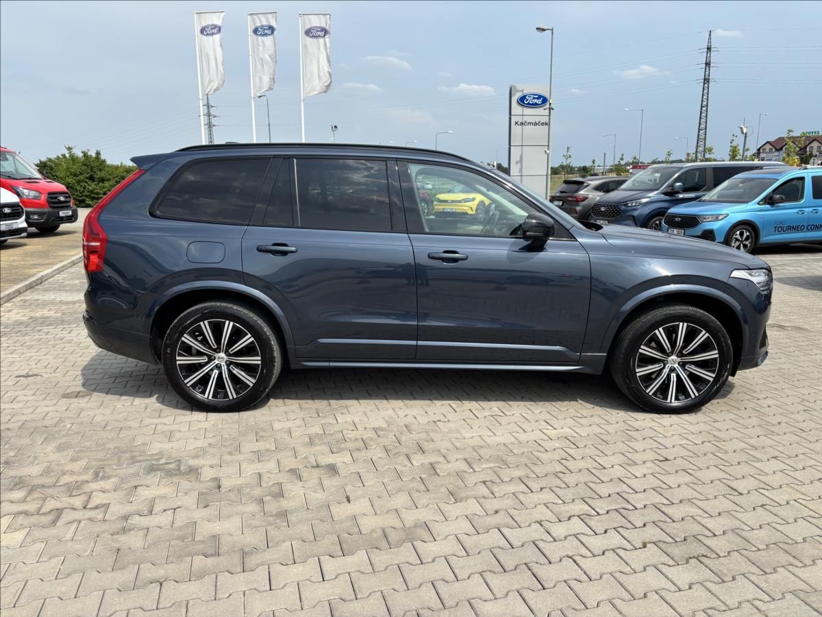 Volvo XC90, 2,0 B5 AWD diesel Plus Dark - fotka 6