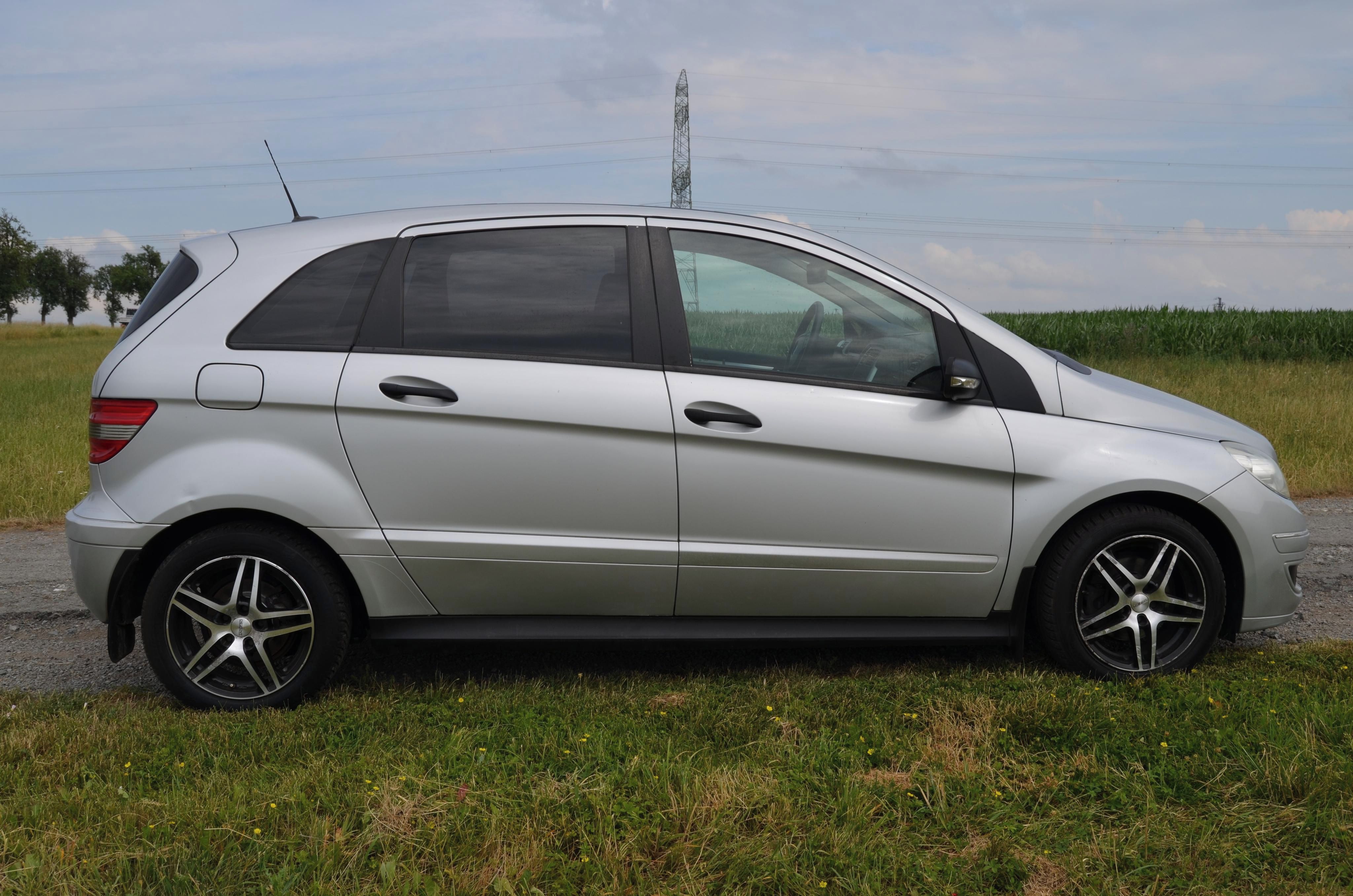 Mercedes-Benz Třídy B, 1.7 po servisu - fotka 2
