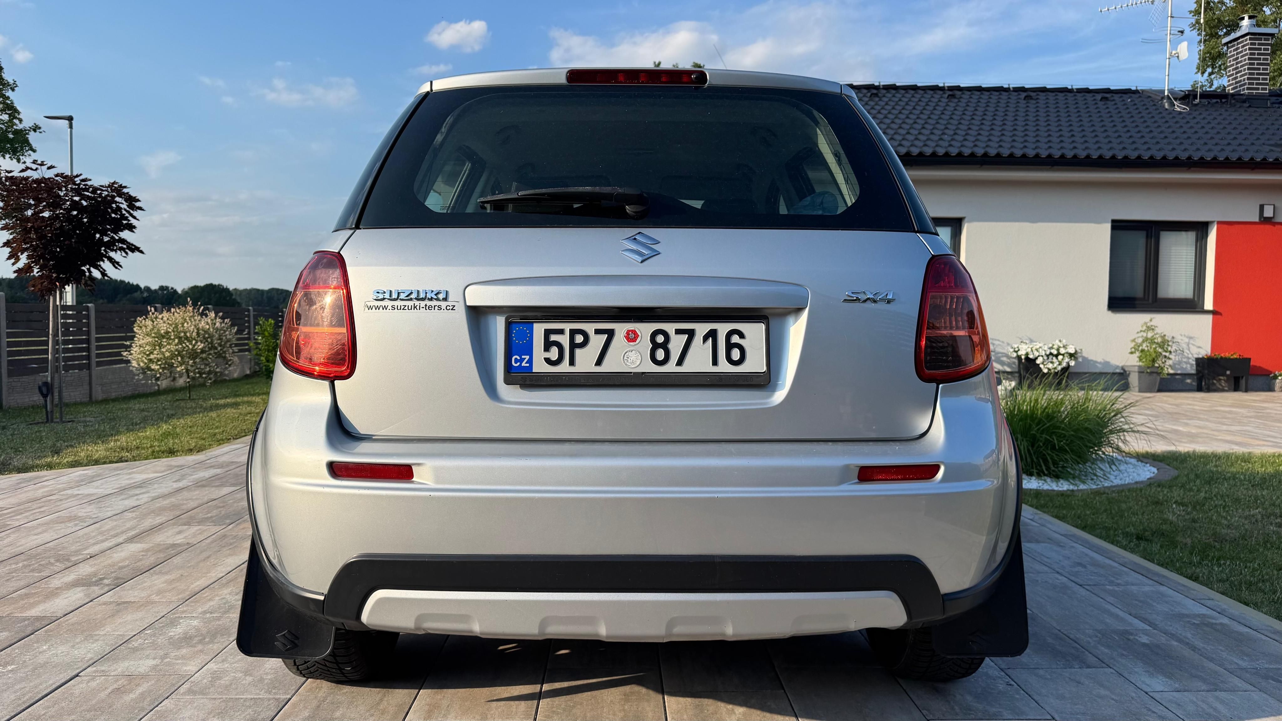 Suzuki SX4, SUZUKI SX4,1.6, 88KW - fotka 6