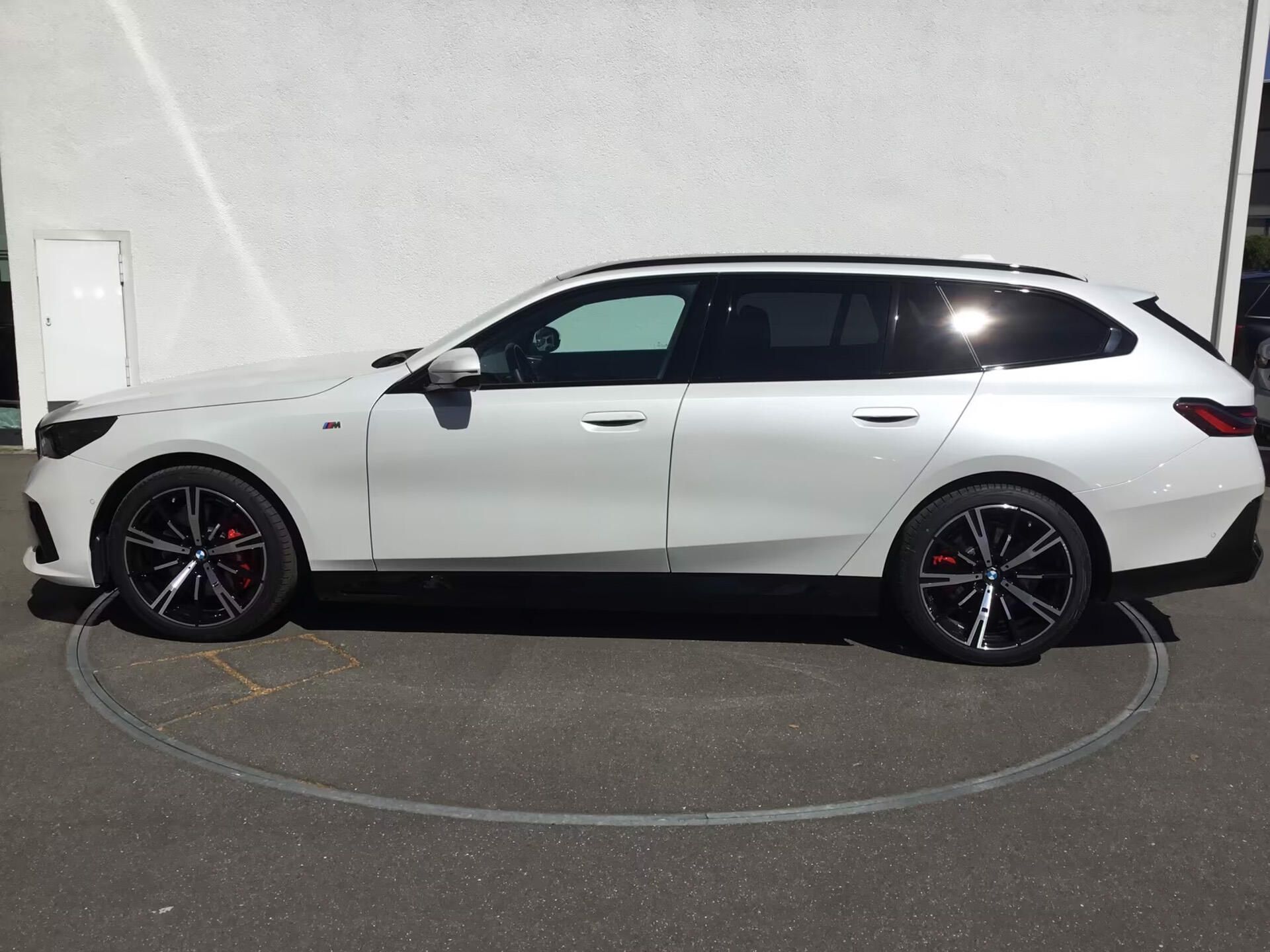 BMW i5, xDrive40 M-Sport Pro Pano HuD - fotka 5