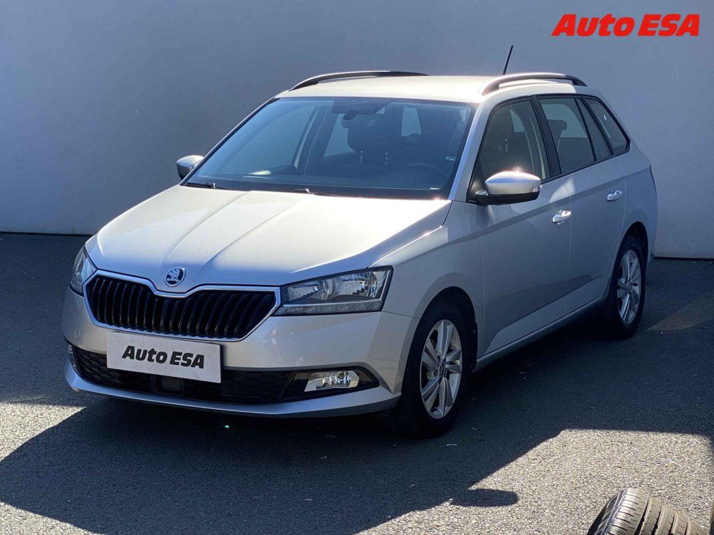 Škoda Fabia, 1.4 TSi R5,DSG,navi,kamera - fotka 3