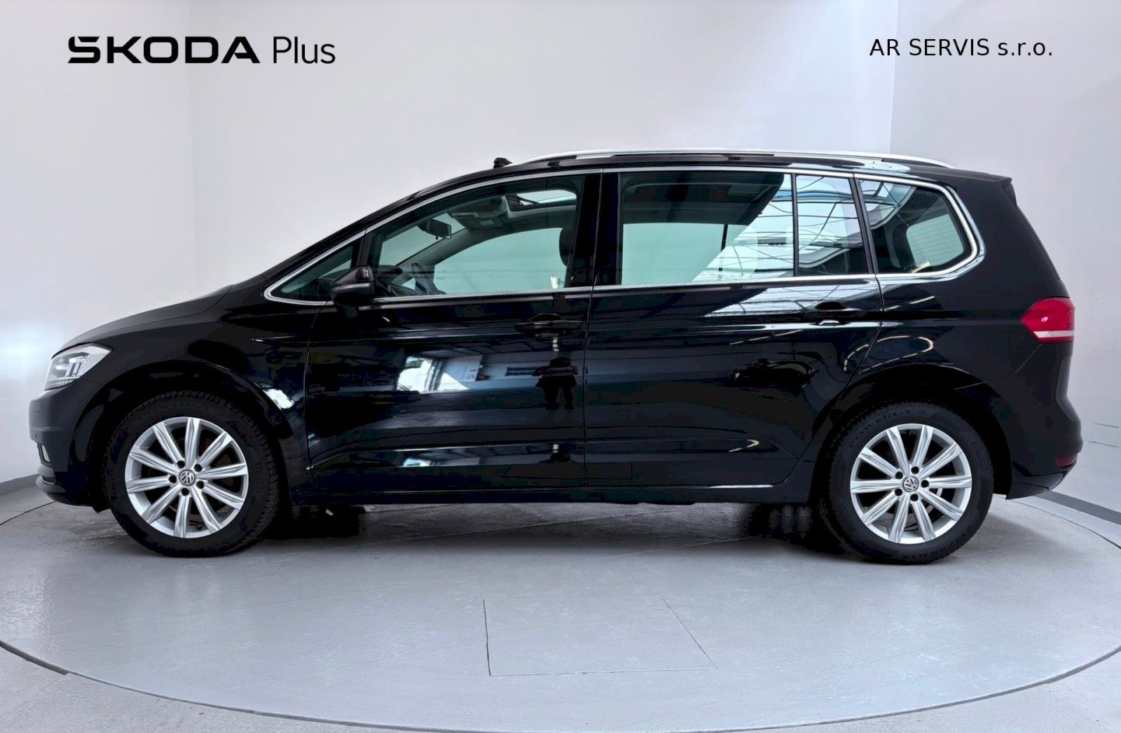 Volkswagen Touran, Highline 2.0TDI/110kW 6MP - Pa - fotka 3