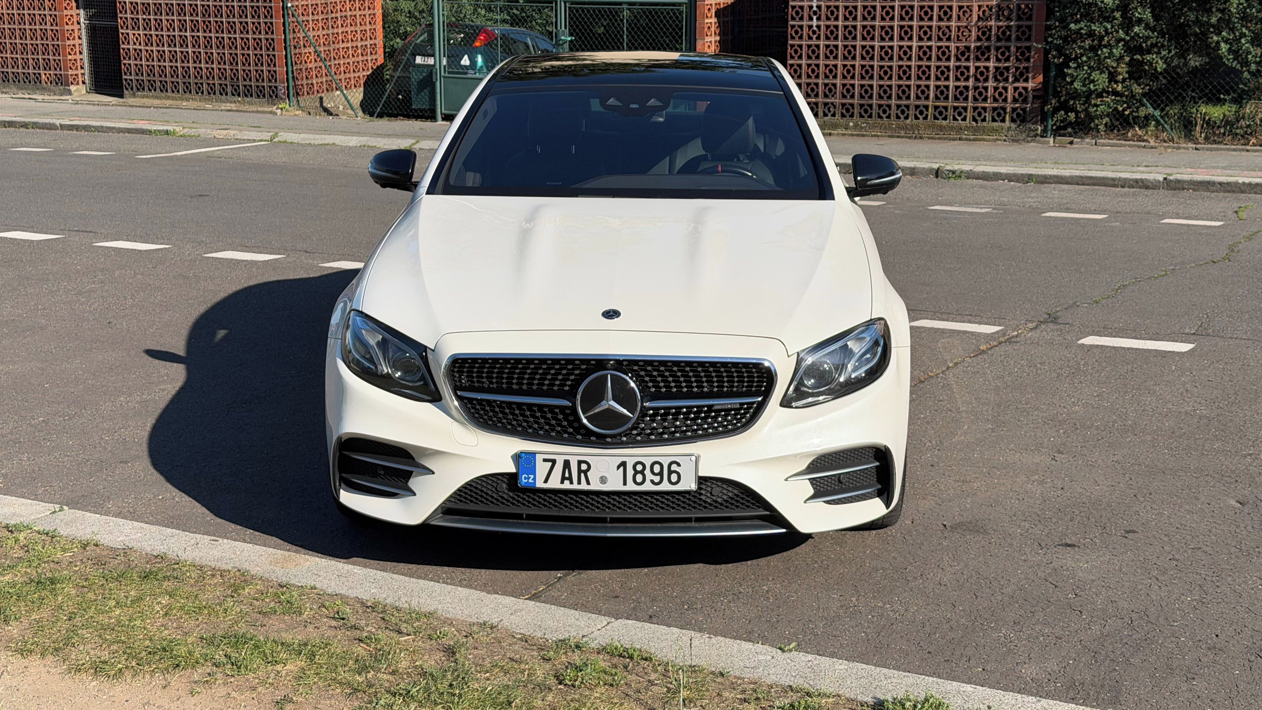 Mercedes-Benz Třídy E, Mercedes-Benz AMG E53 4MATIC - fotka 2